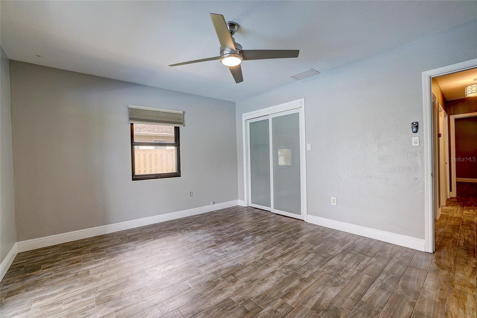 323 SUWANEE AVE