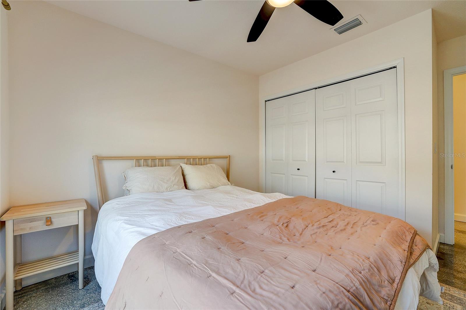 2121 PALM TER