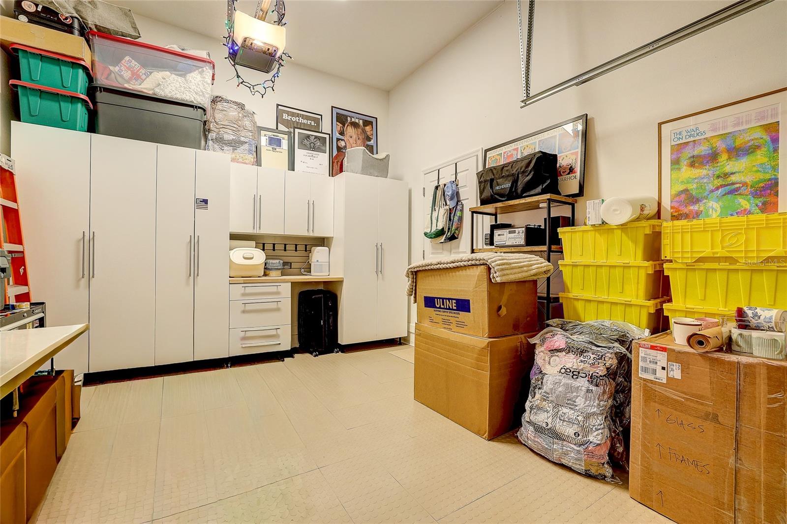 2121 PALM TER