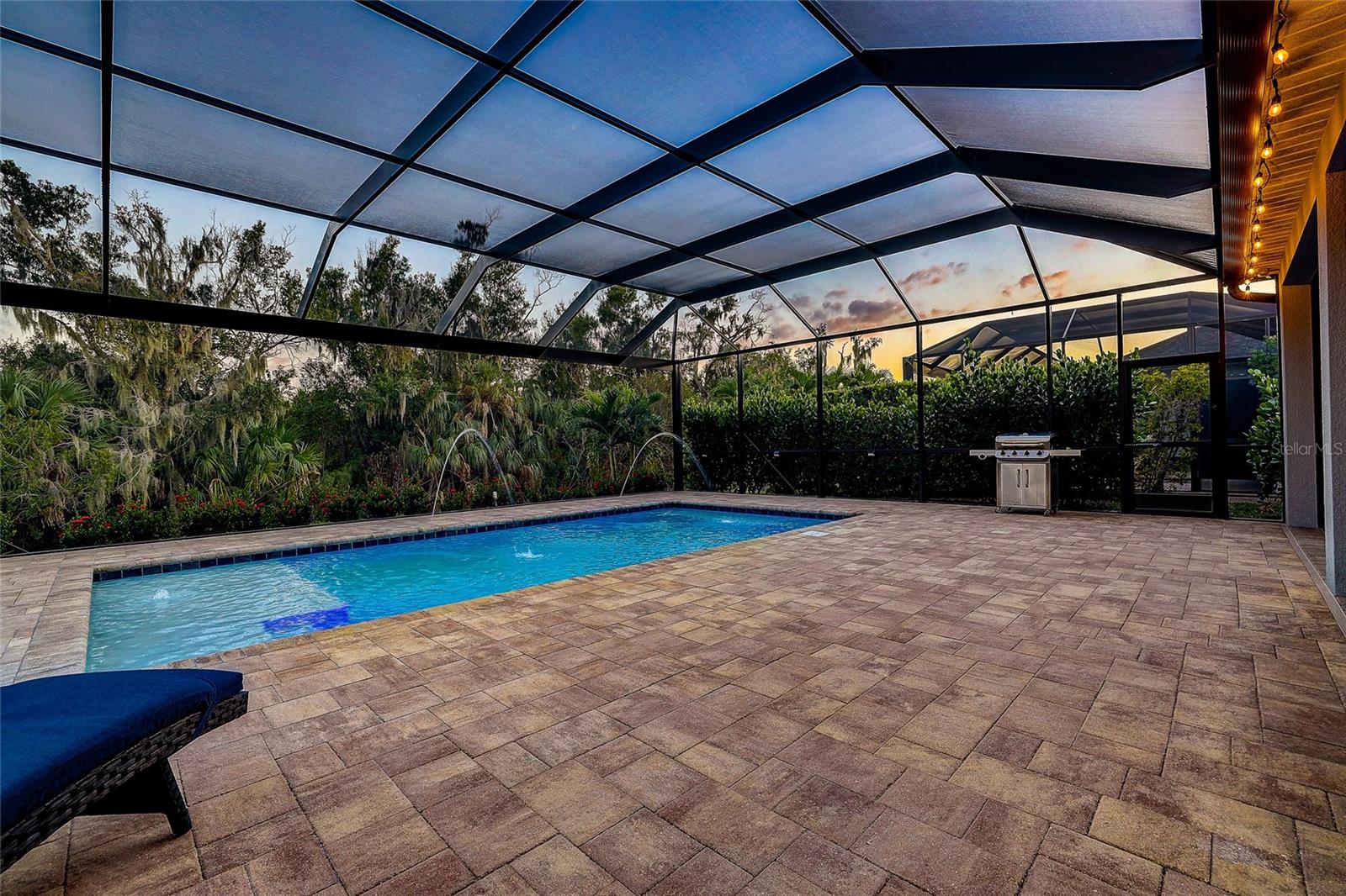 3718 WOODCLIFF LAKE TER