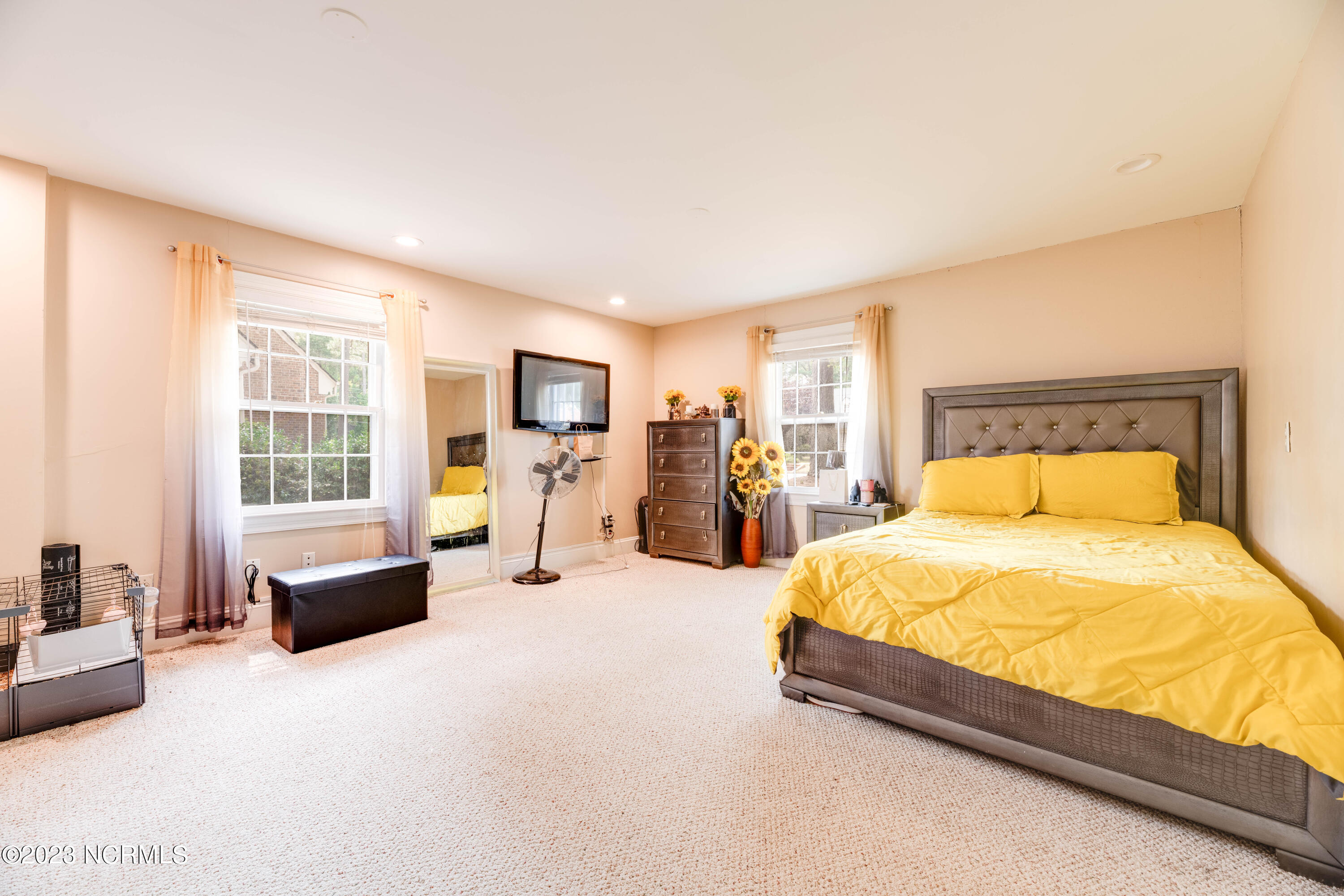 311 Canterbury Road NW