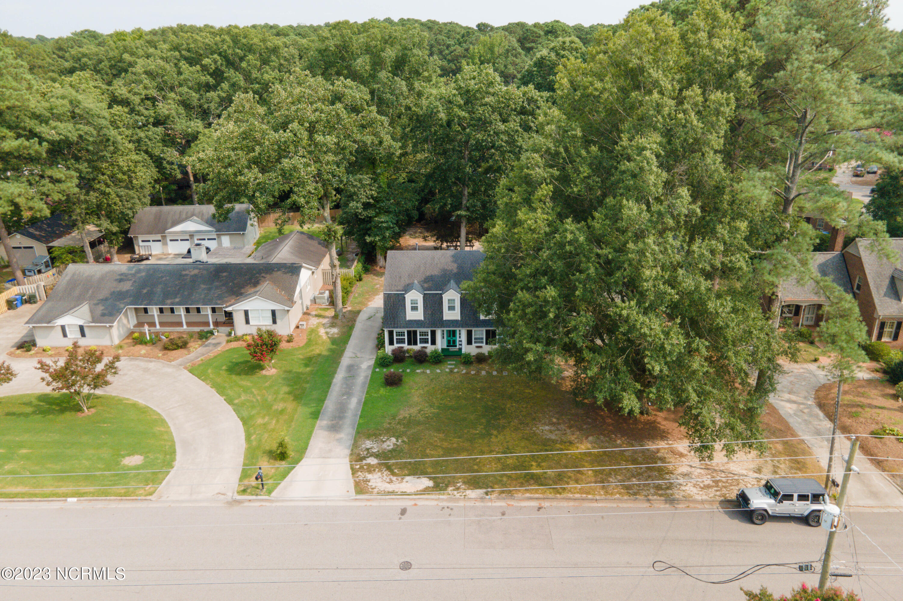 311 Canterbury Road NW