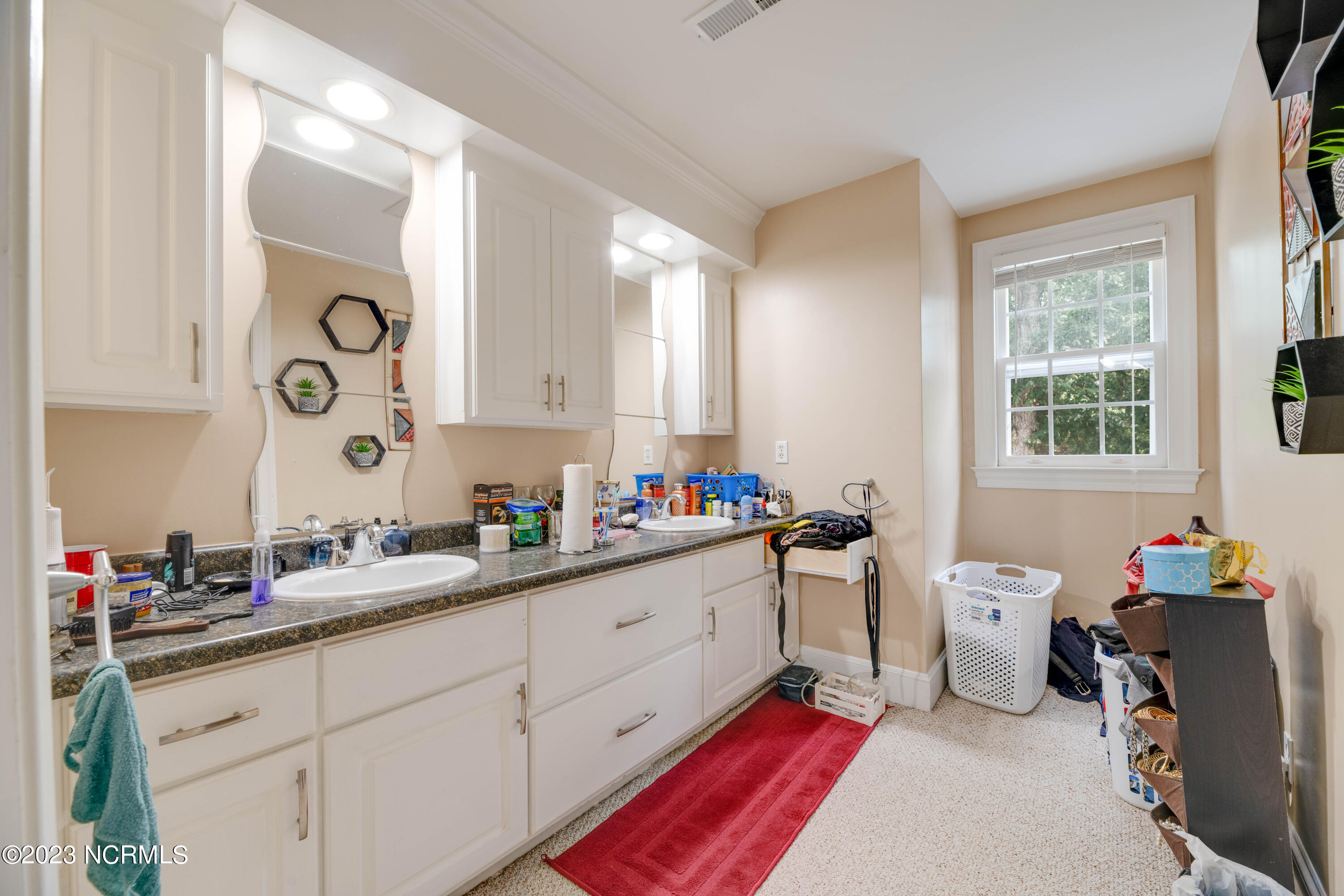 311 Canterbury Road NW