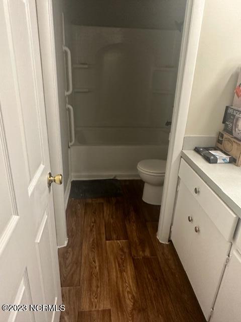 521 E Murfree Street