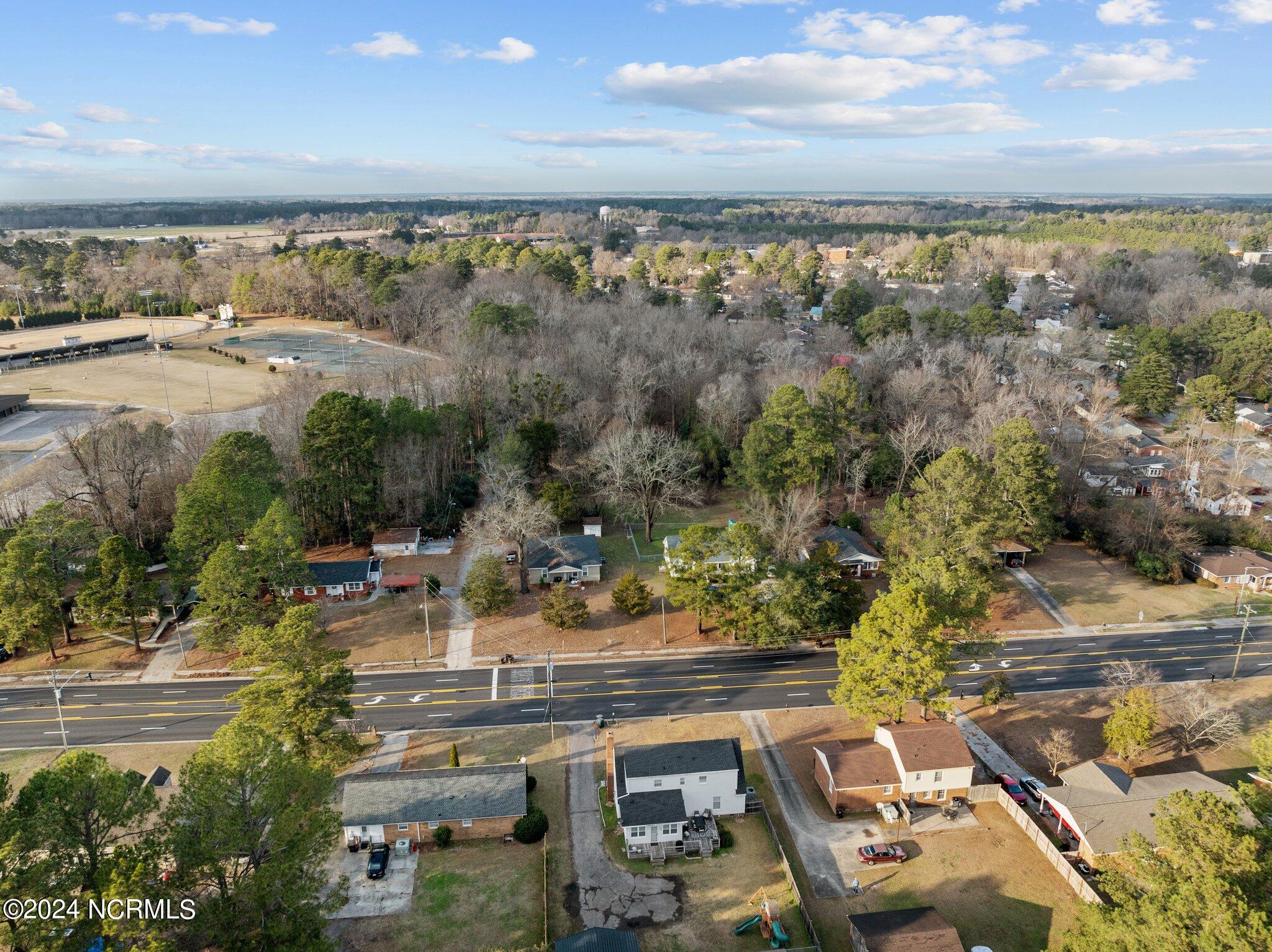 1209 W Howard Avenue