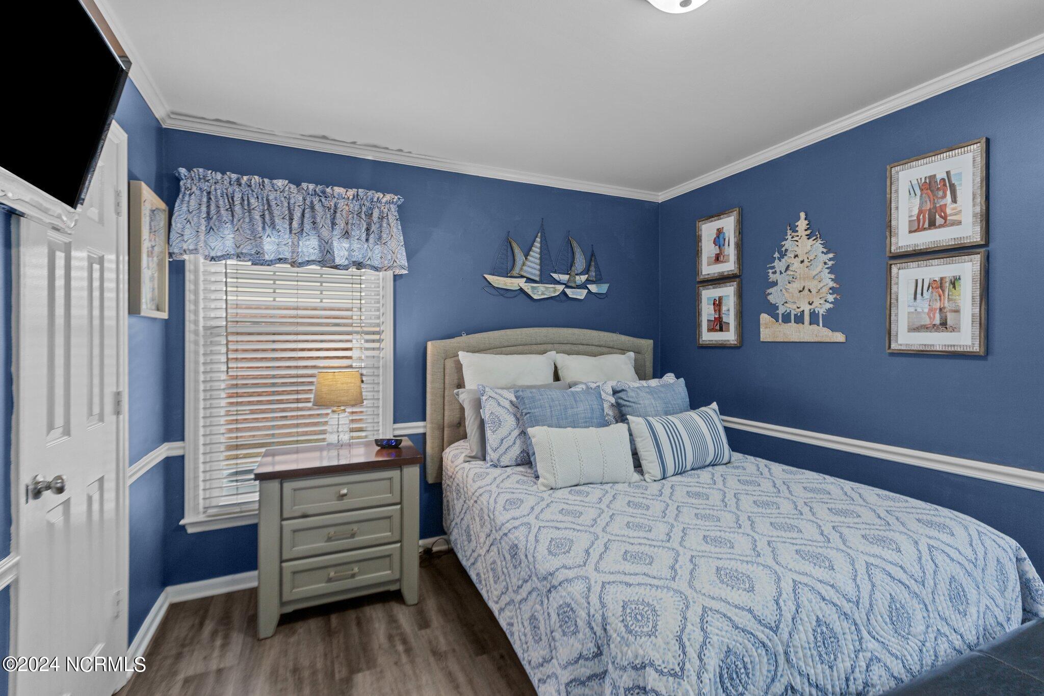 1209 W Howard Avenue