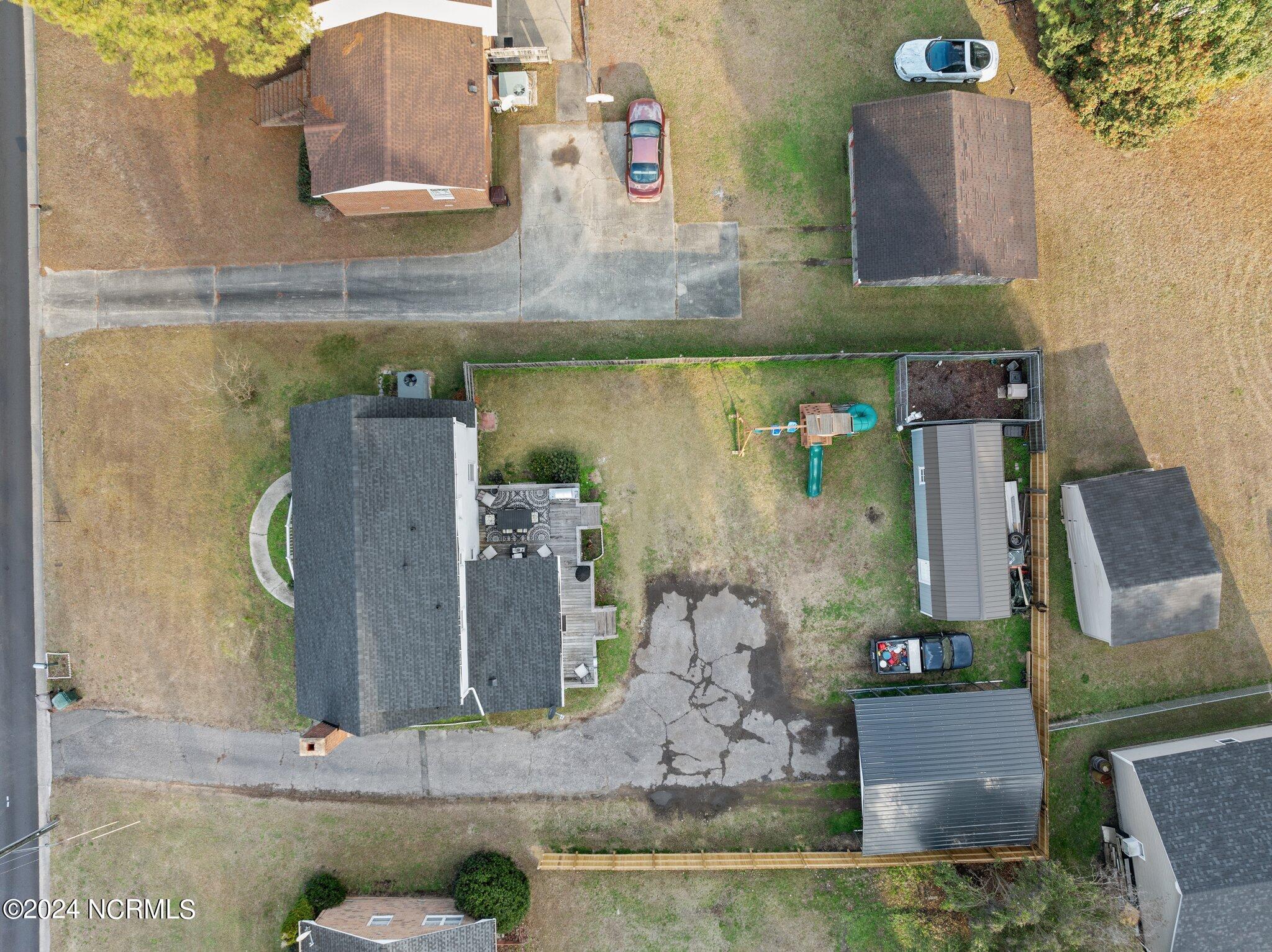 1209 W Howard Avenue