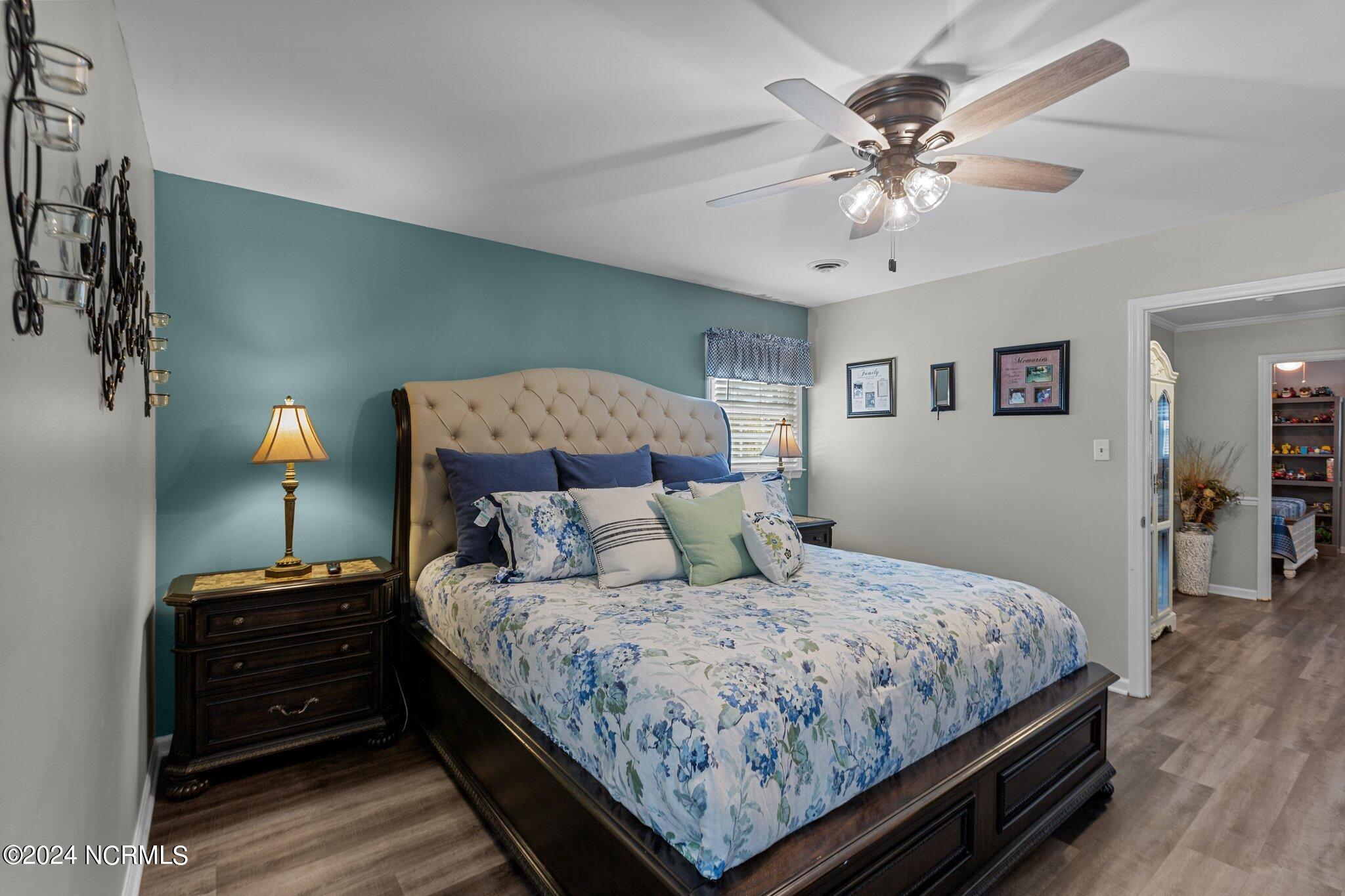 1209 W Howard Avenue