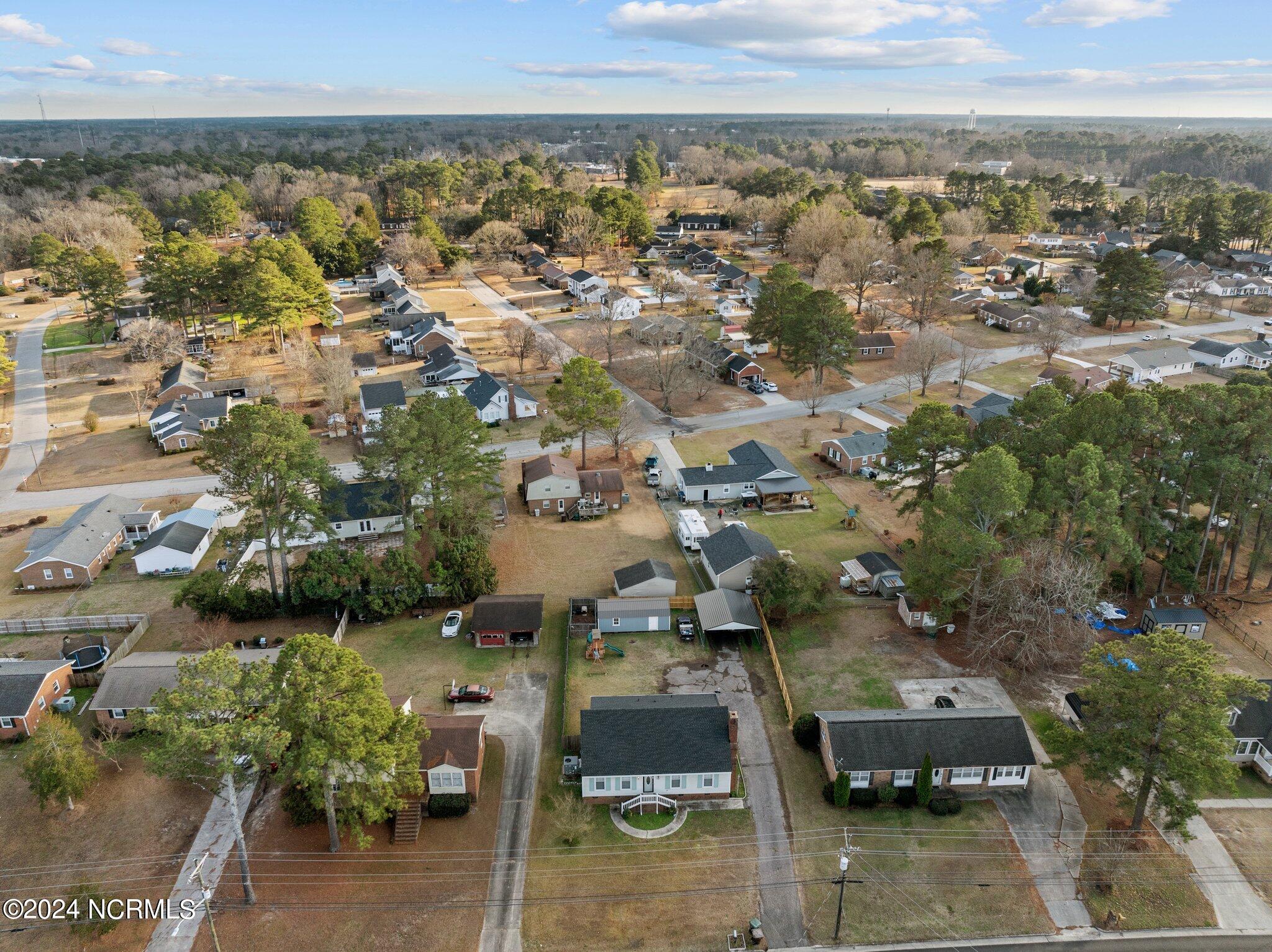 1209 W Howard Avenue