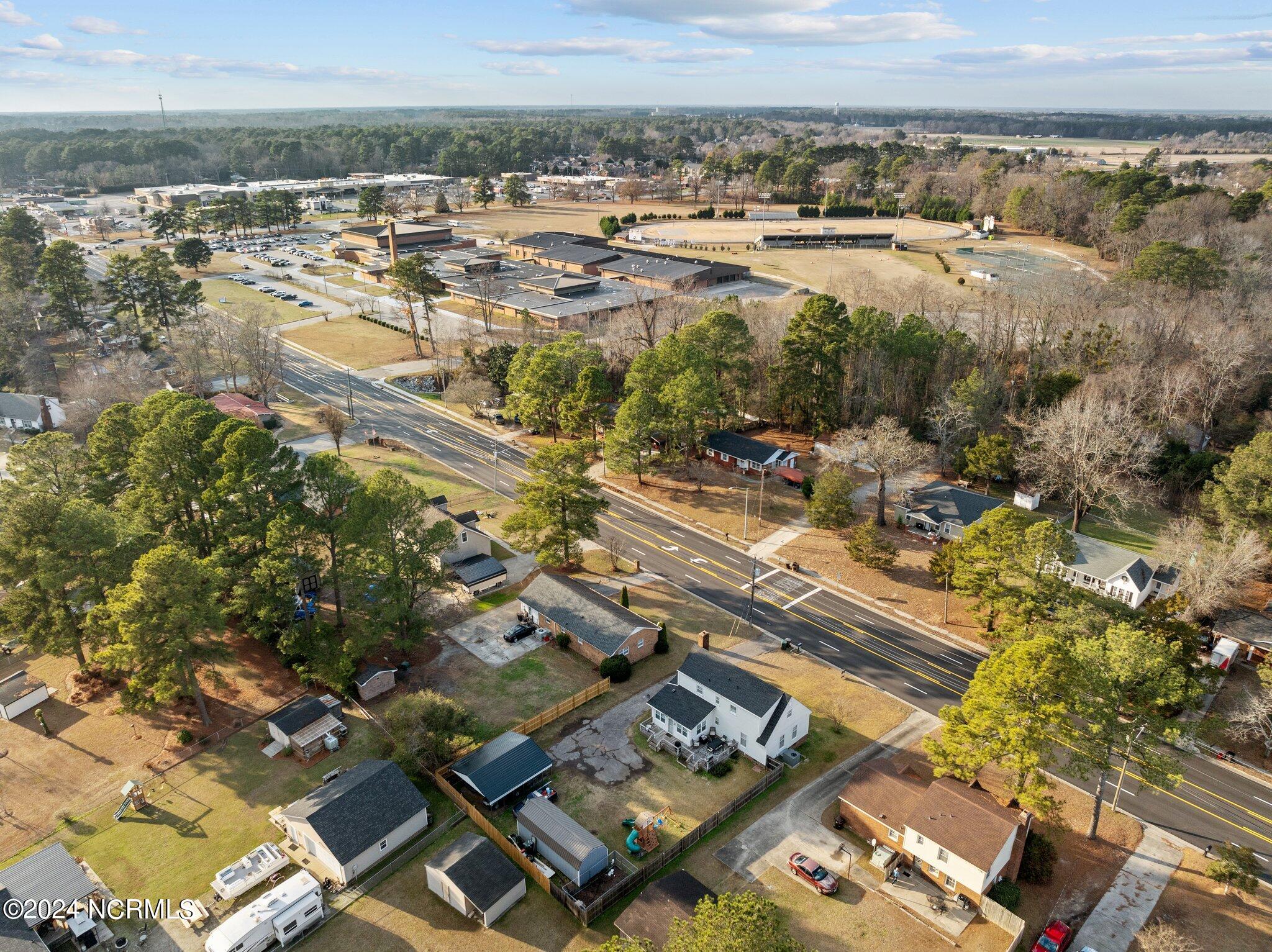 1209 W Howard Avenue