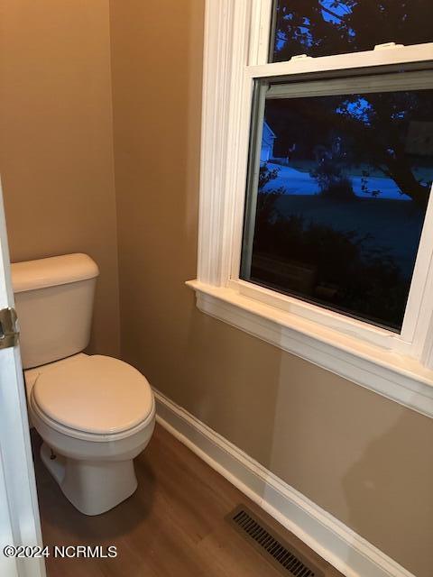 4204 Dewfield Drive N