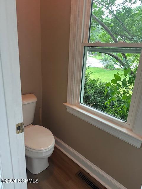 4204 Dewfield Drive N