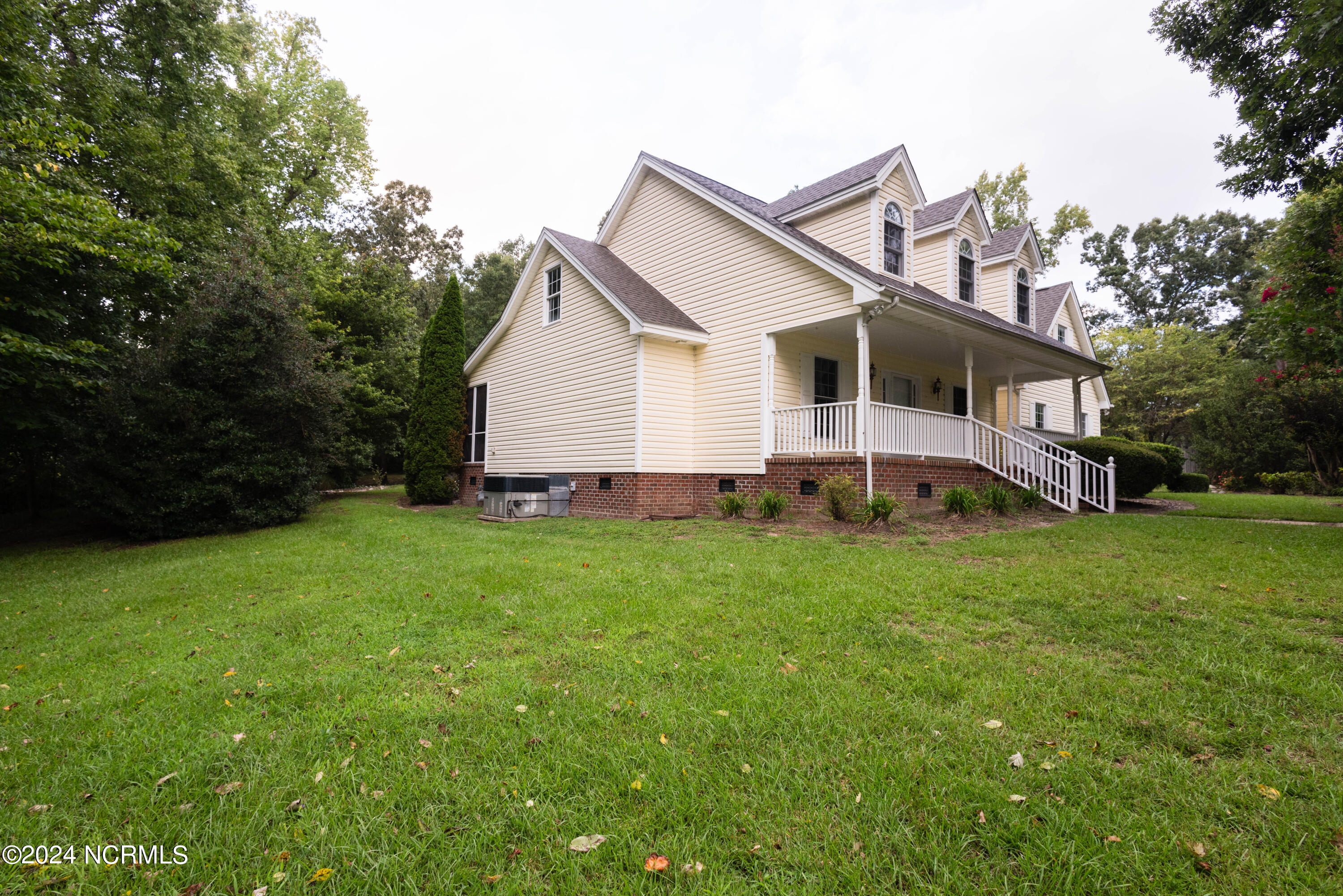 810 Stone Drive