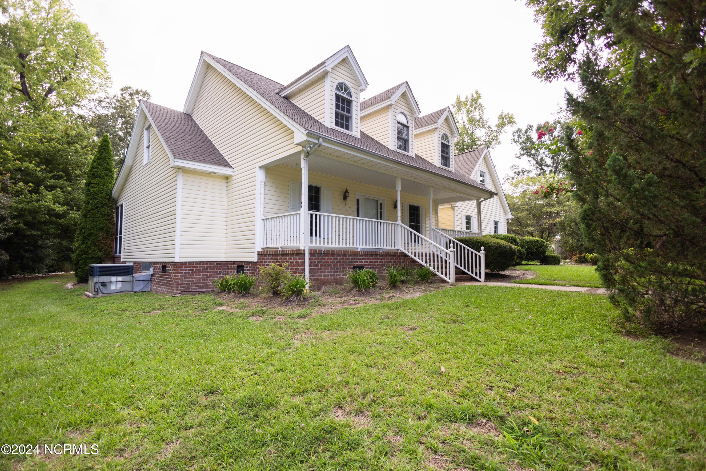 810 Stone Drive