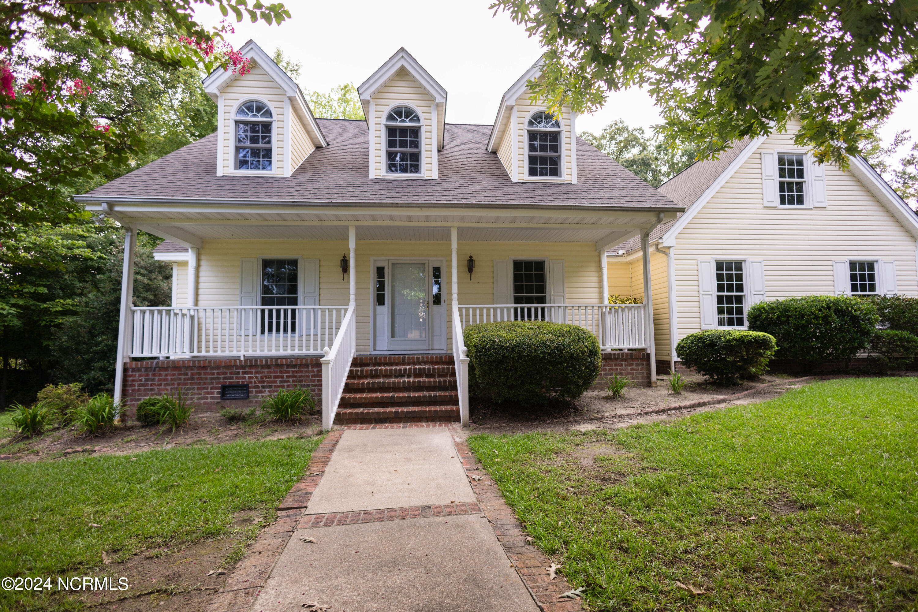 810 Stone Drive