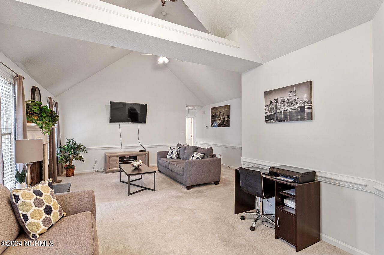 1602 Deerwalk Drive