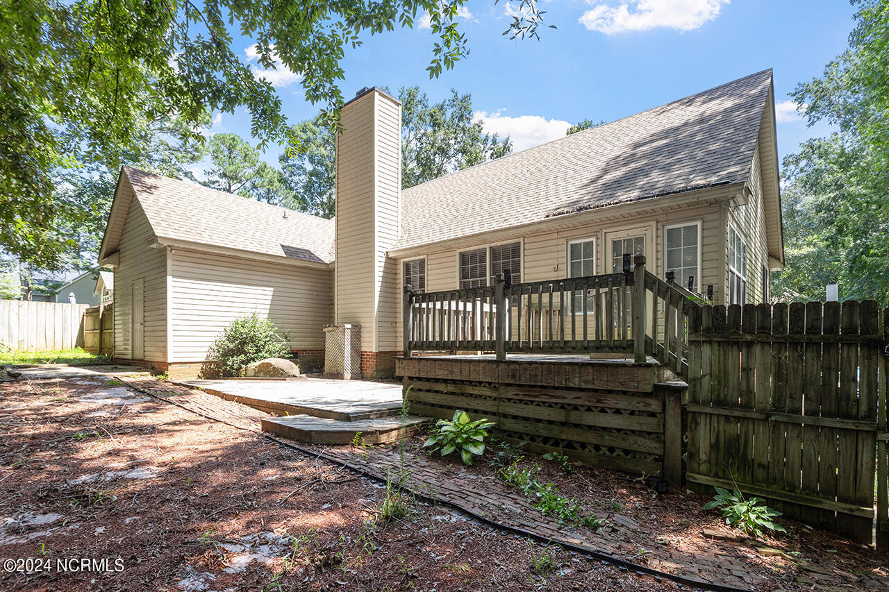 1602 Deerwalk Drive