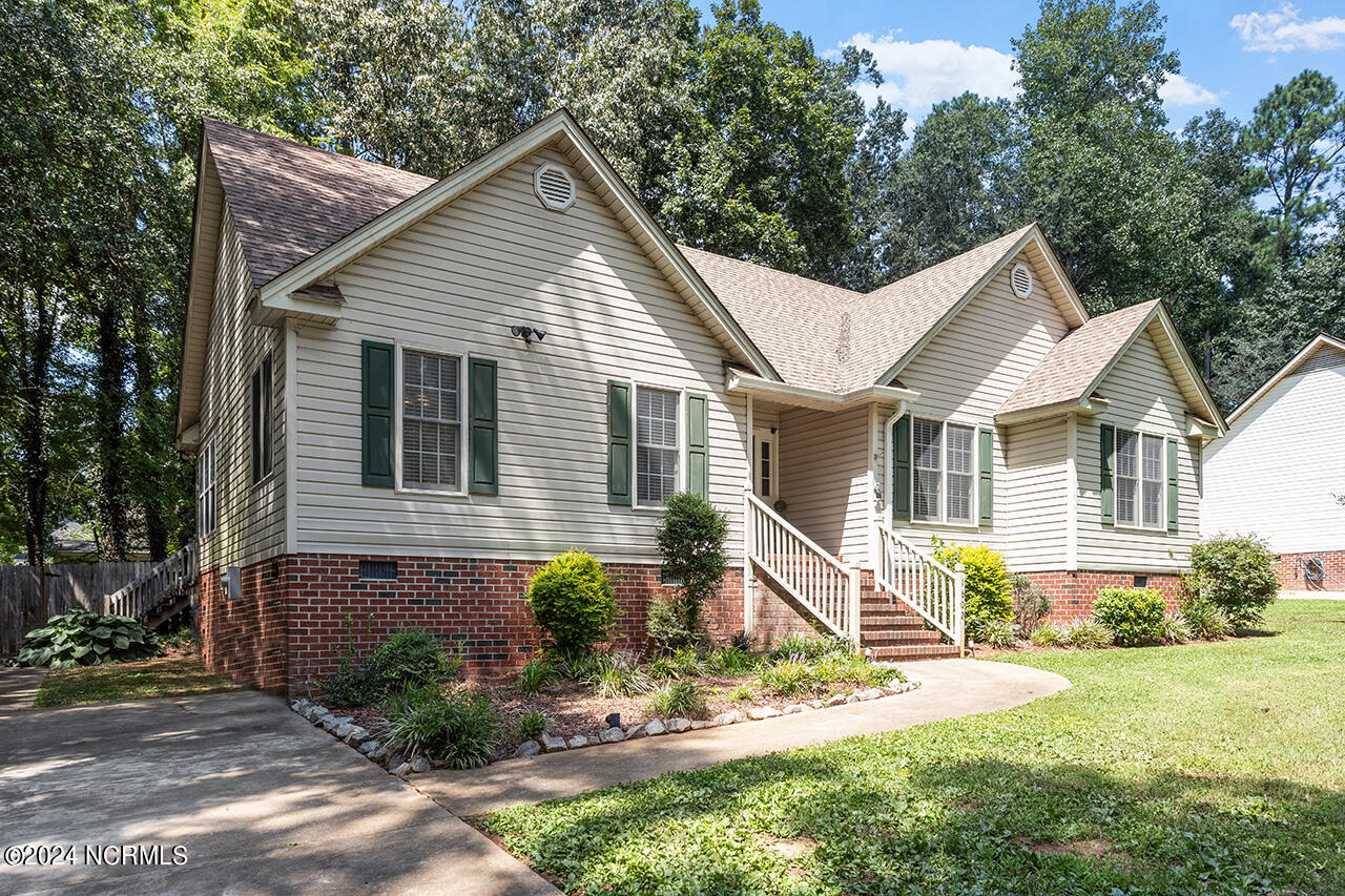 1602 Deerwalk Drive
