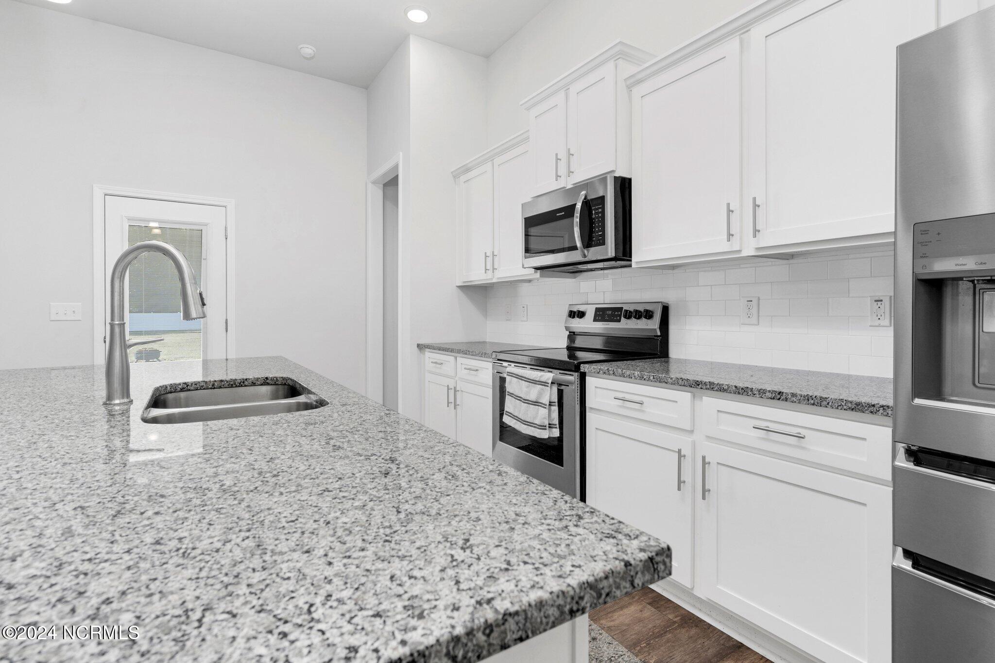 5065 Green Hawthorne Court