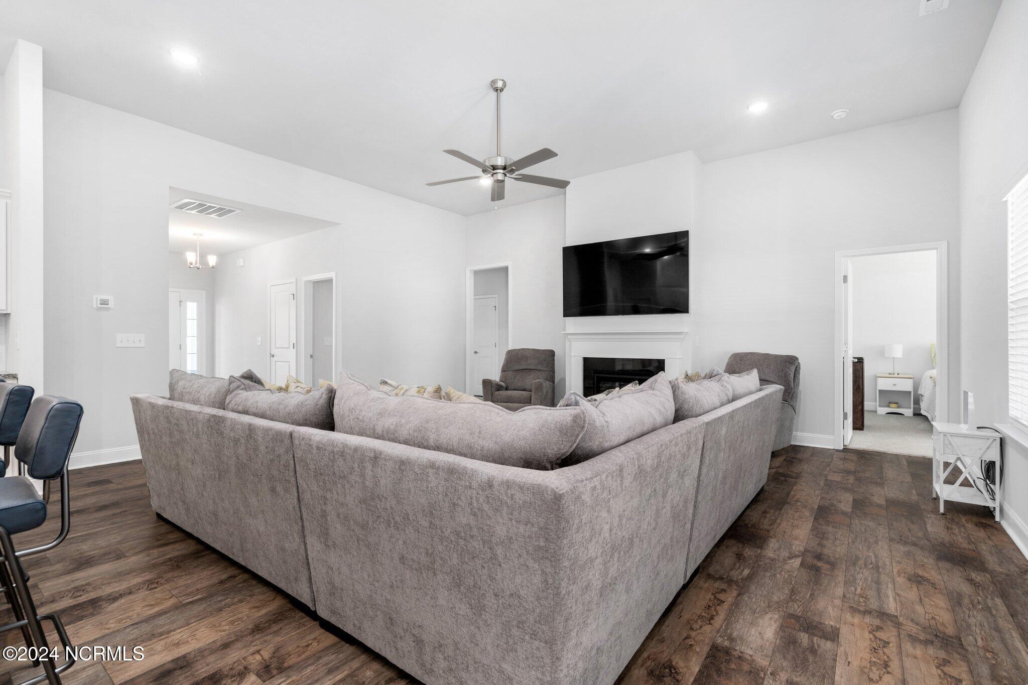 5065 Green Hawthorne Court