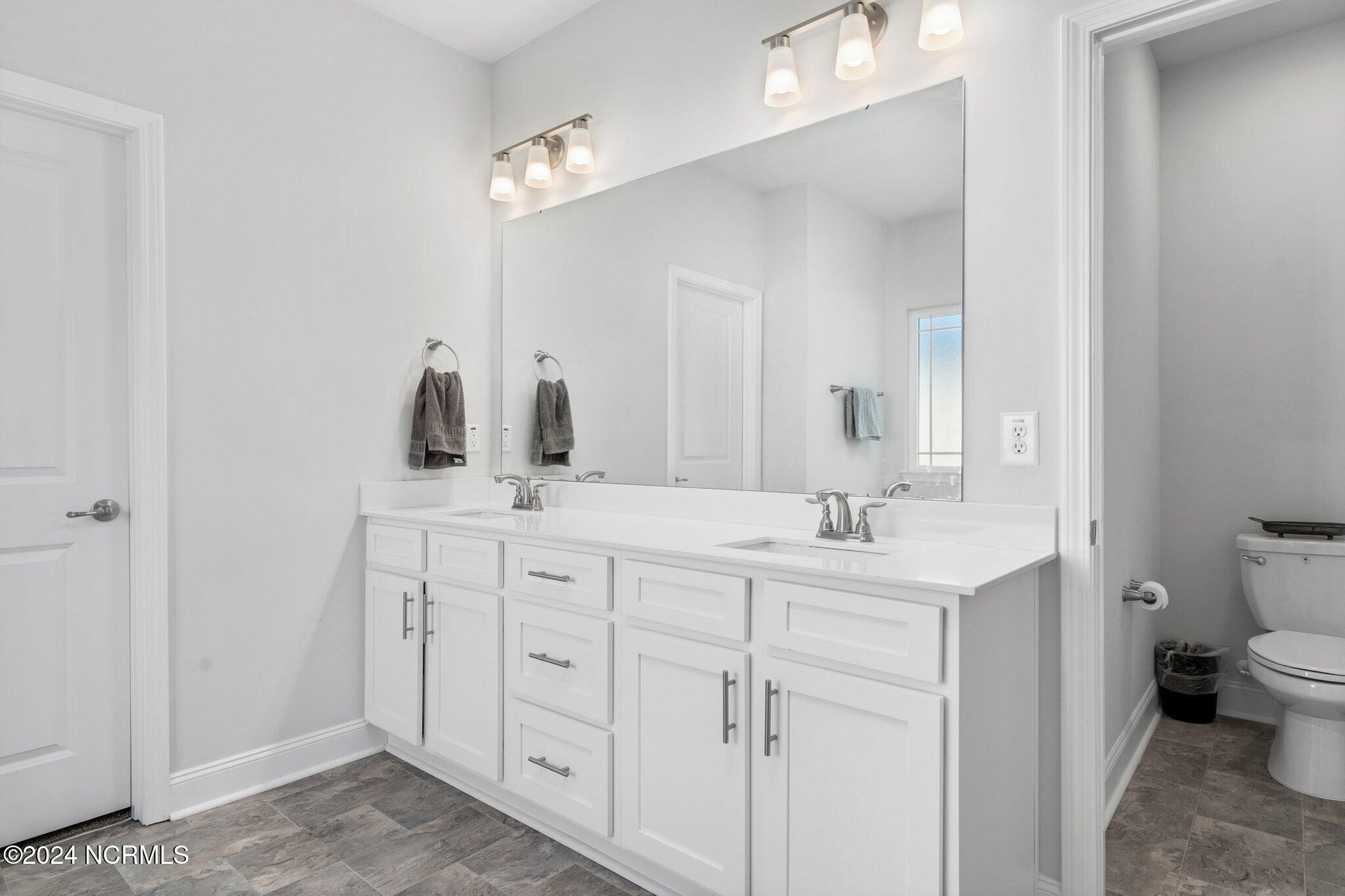 5065 Green Hawthorne Court