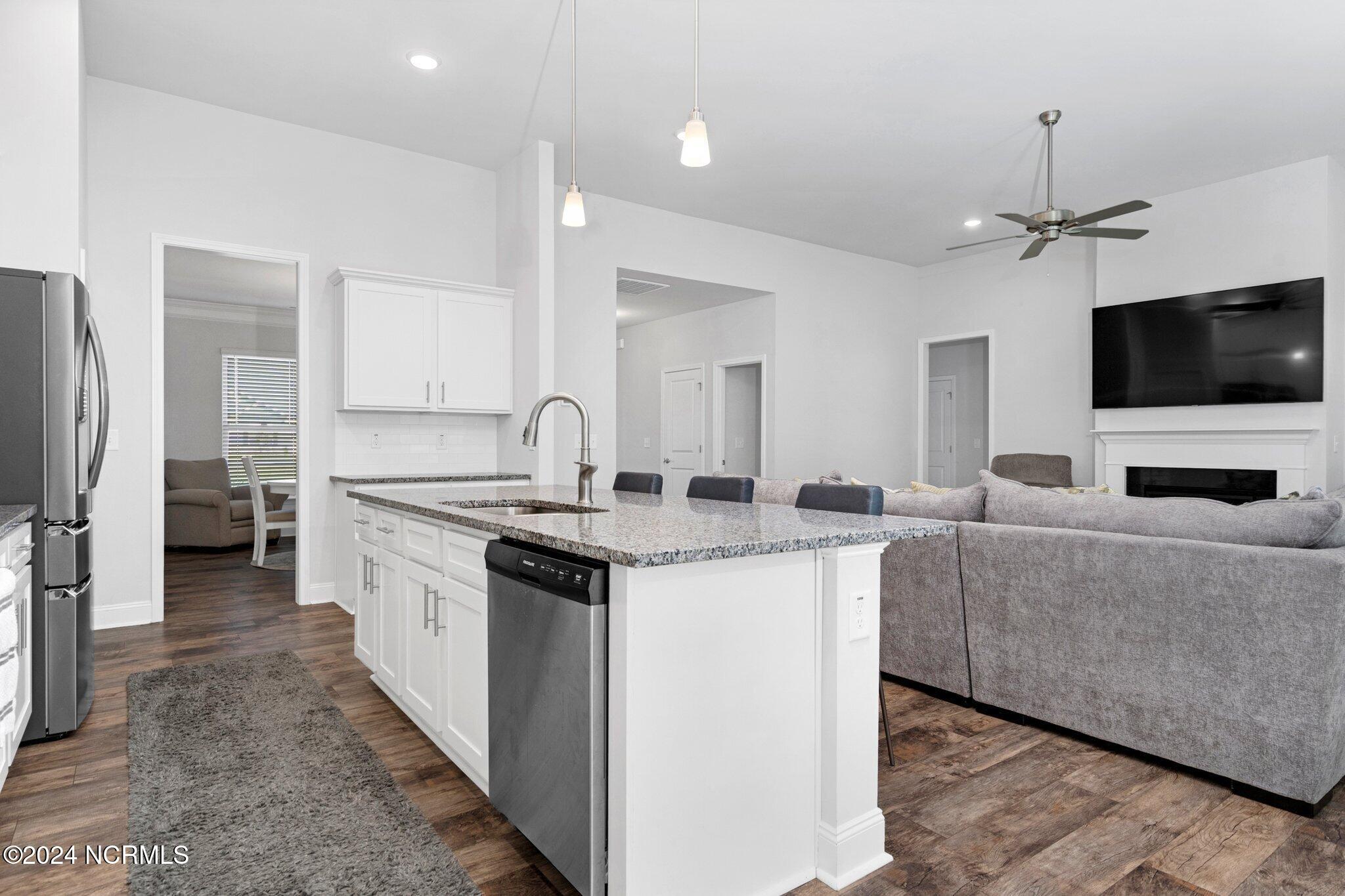 5065 Green Hawthorne Court