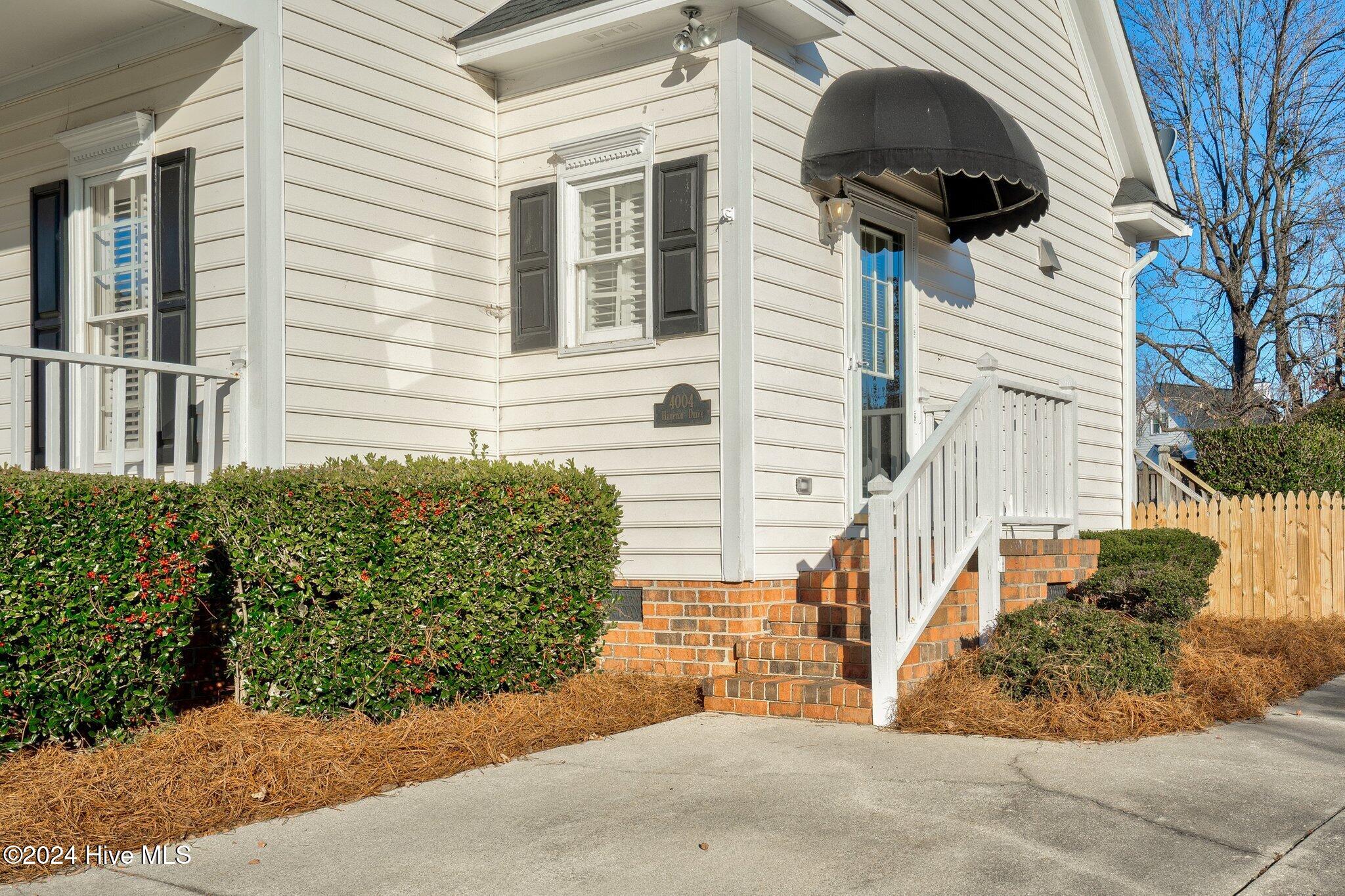 4004 Hampton Drive