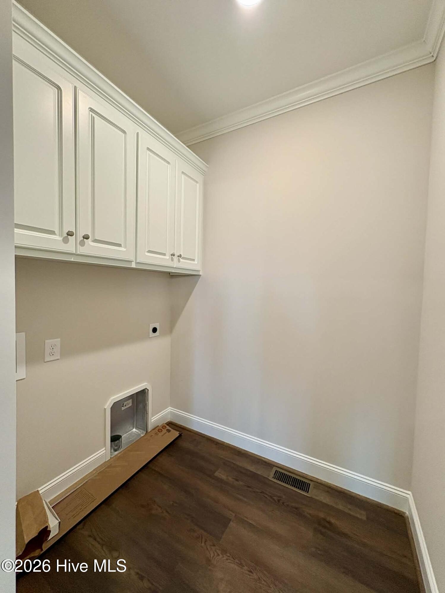 7491 Sweetwater Drive