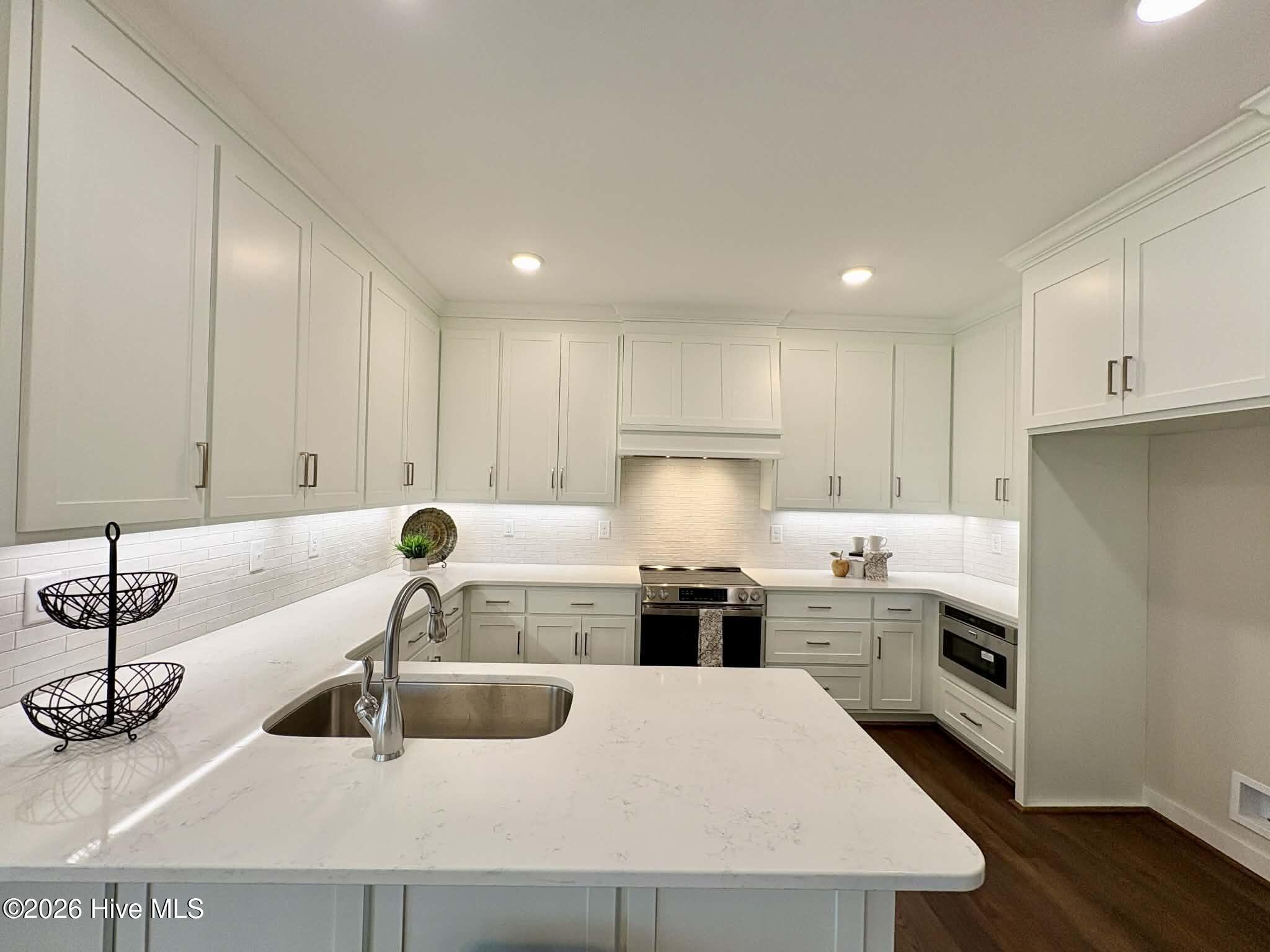 7491 Sweetwater Drive