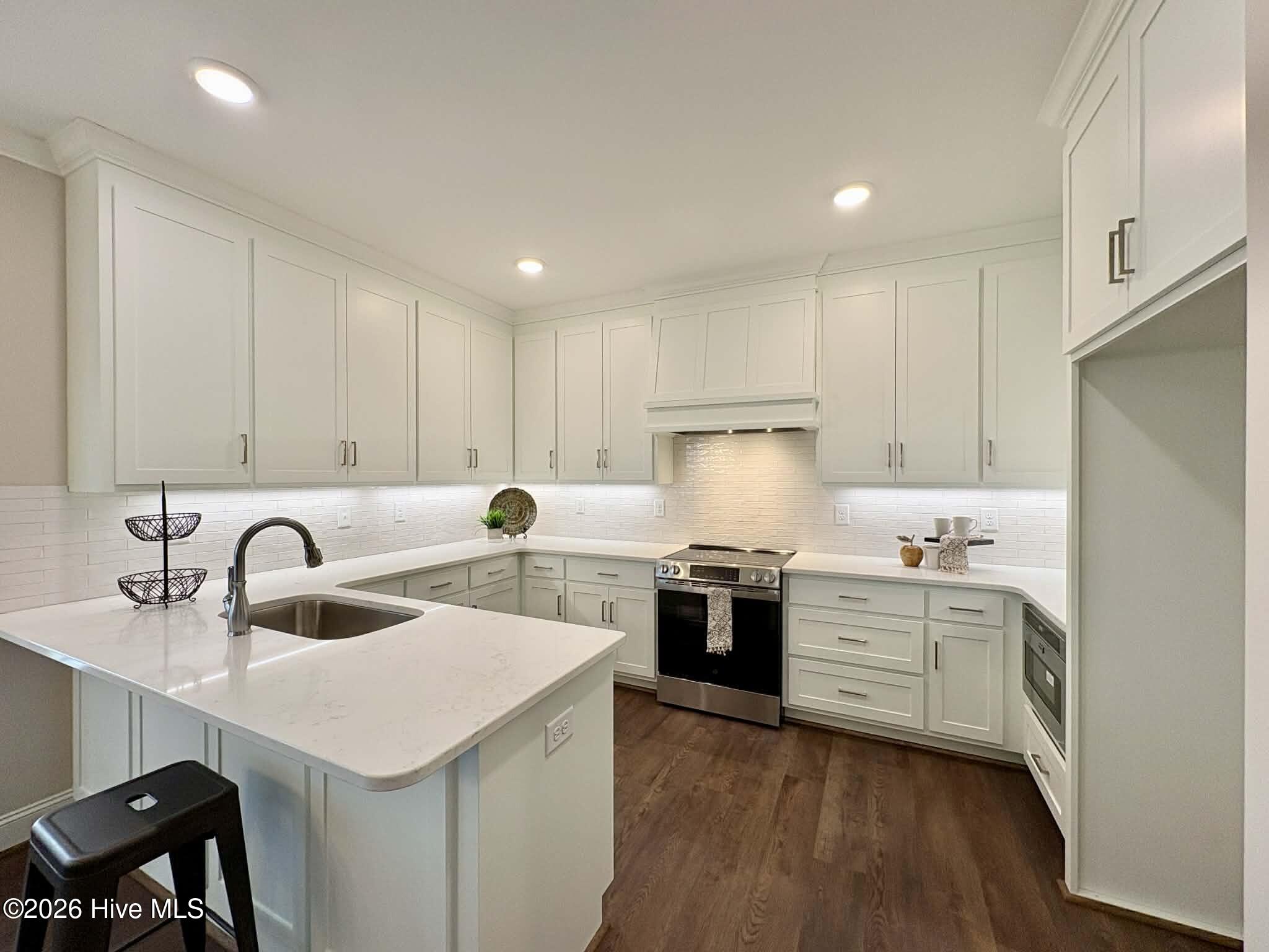 7491 Sweetwater Drive