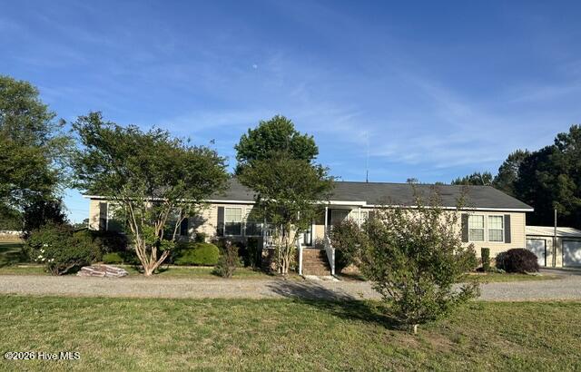 811 Low Ground Road