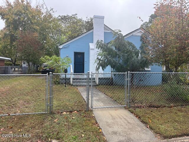 605 Dexter Street
