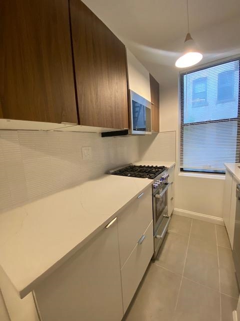 275 HARRISON AVE Unit: A6