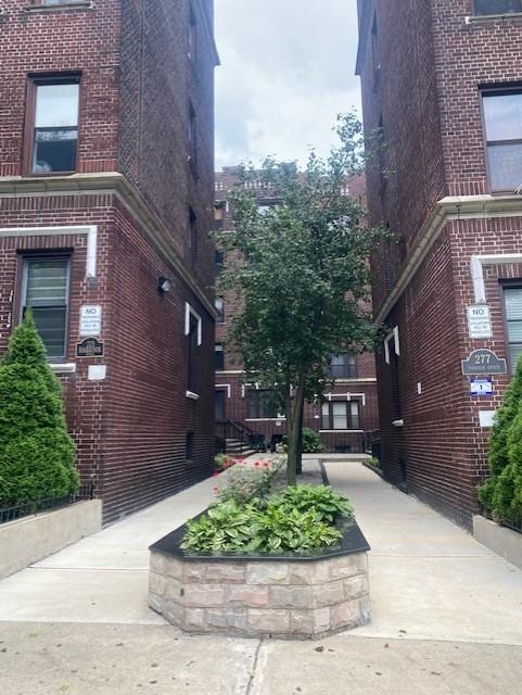275 HARRISON AVE Unit: A6