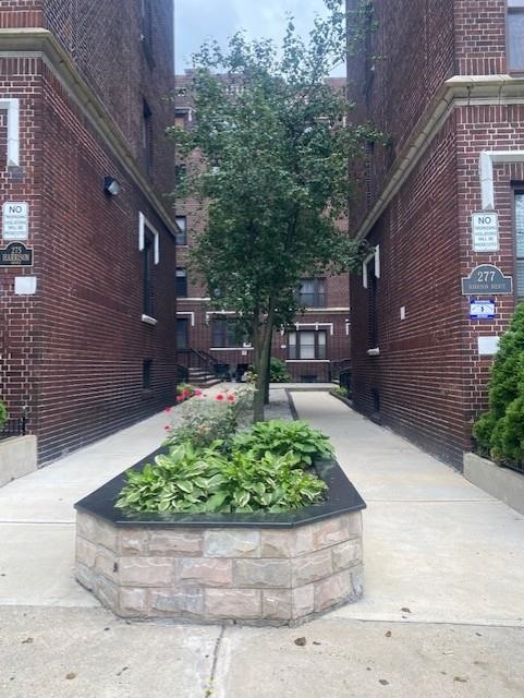275 HARRISON AVE Unit: A6