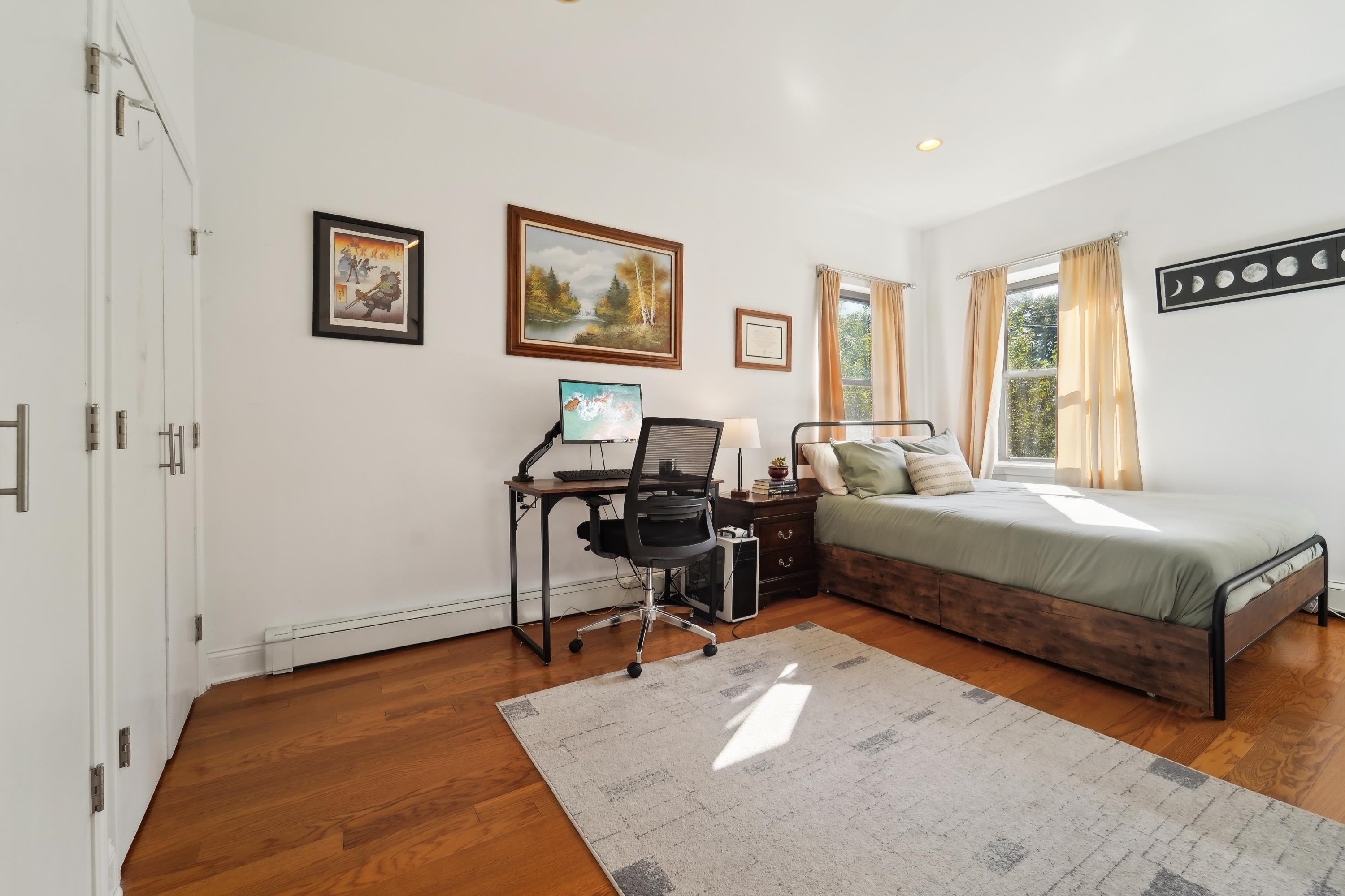 278 BARROW ST Unit: 4