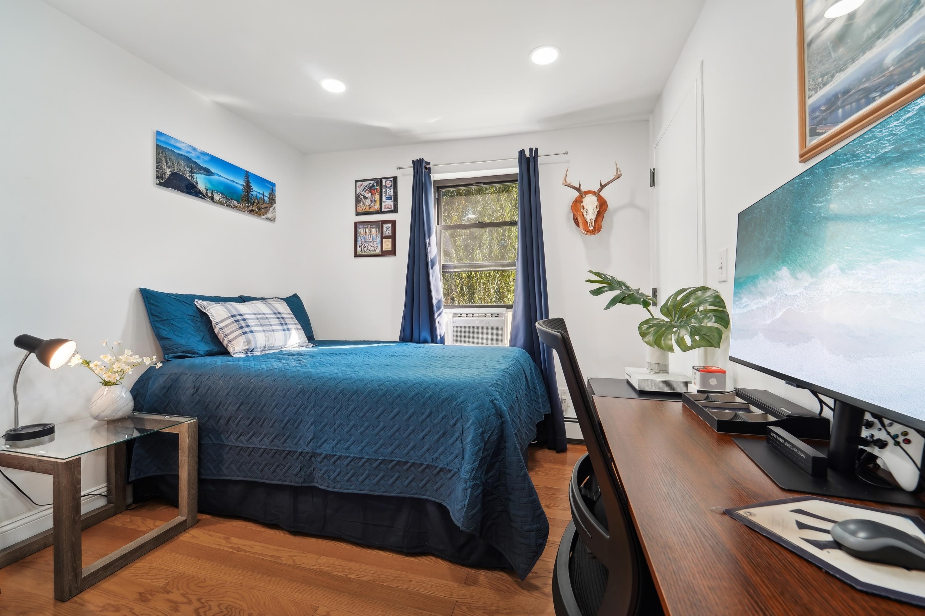 278 BARROW ST Unit: 4