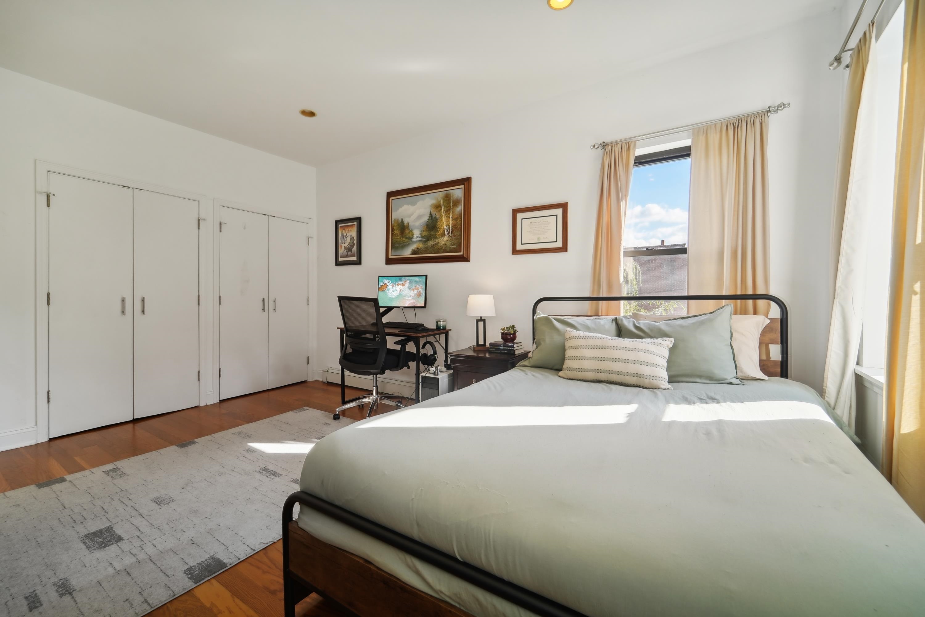 278 BARROW ST Unit: 4