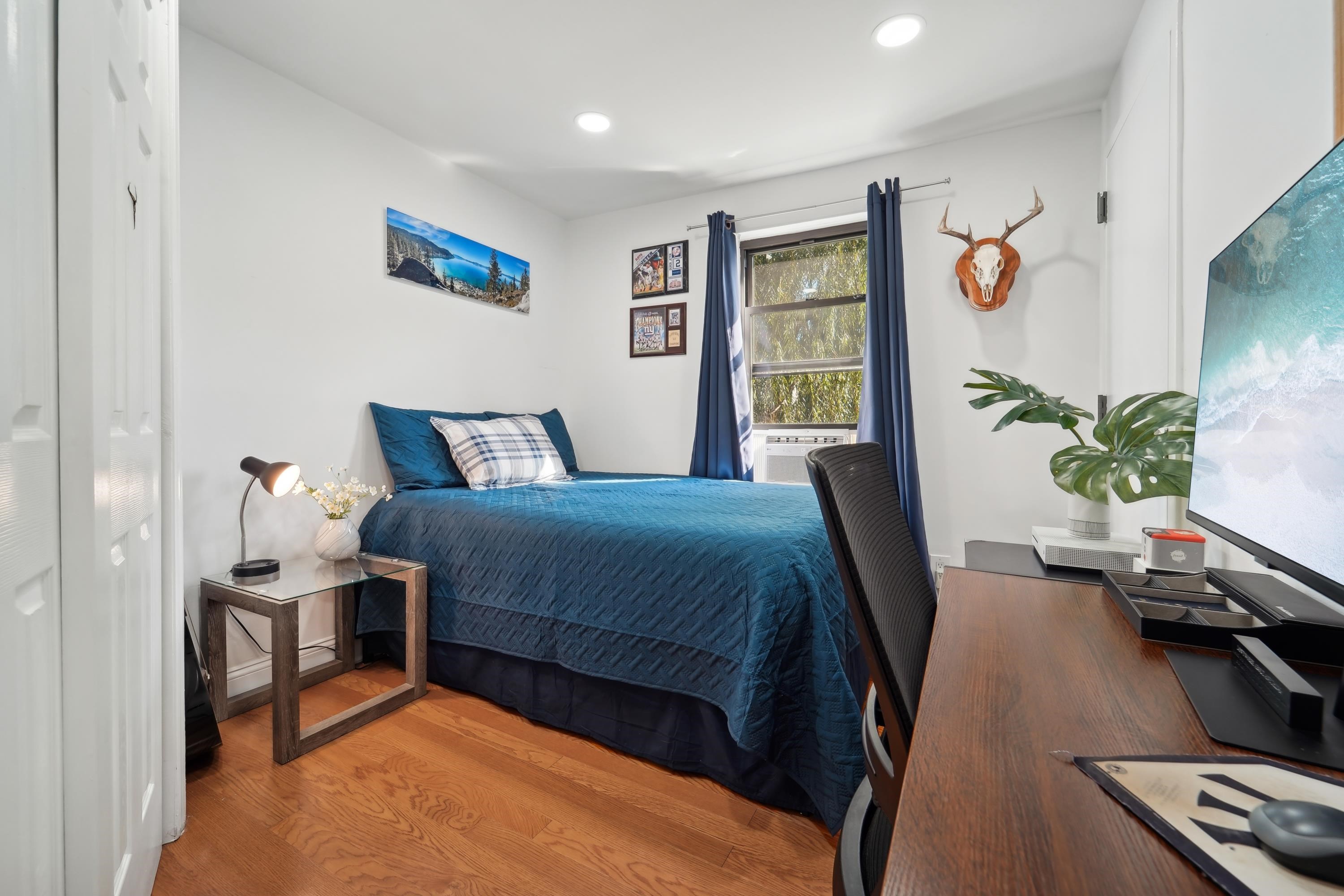 278 BARROW ST Unit: 4