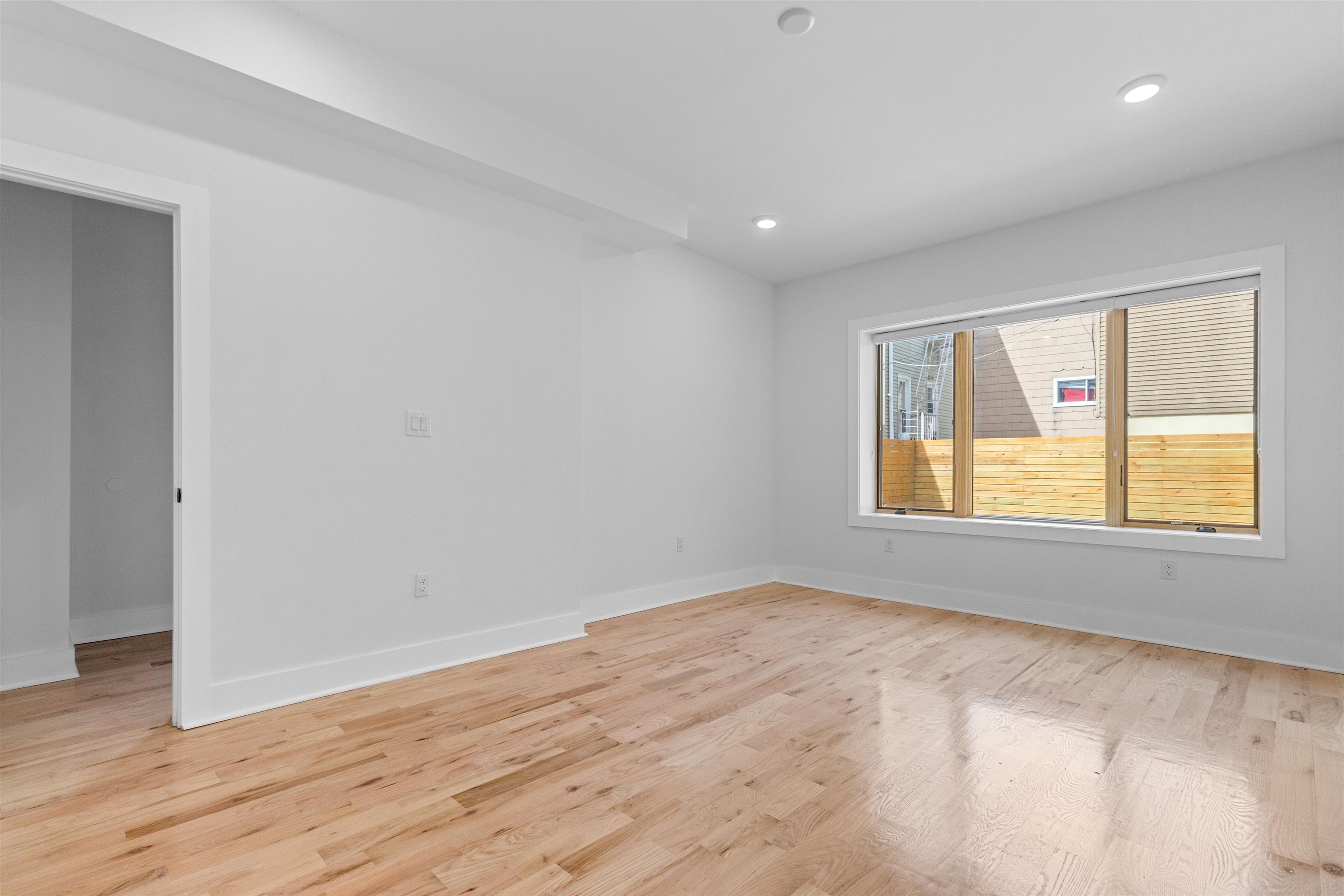 1205 NEW YORK AVE Unit: 1