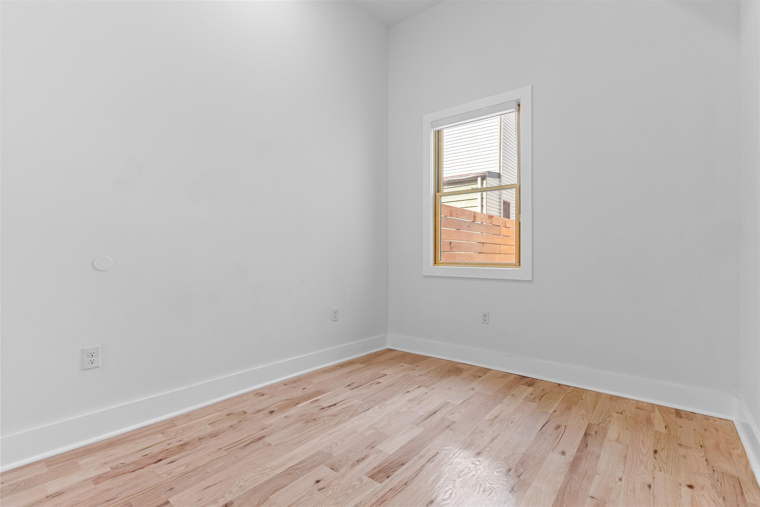 1205 NEW YORK AVE Unit: 1