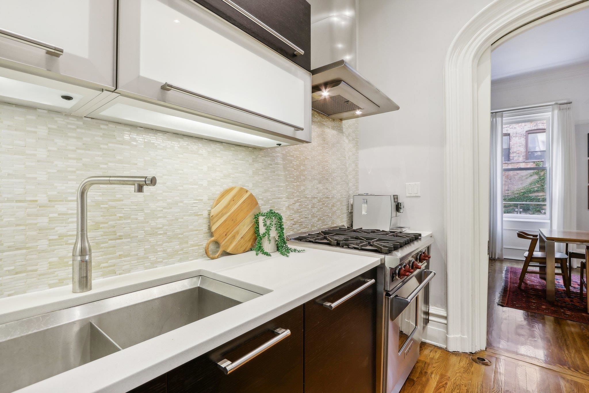 309 VARICK ST