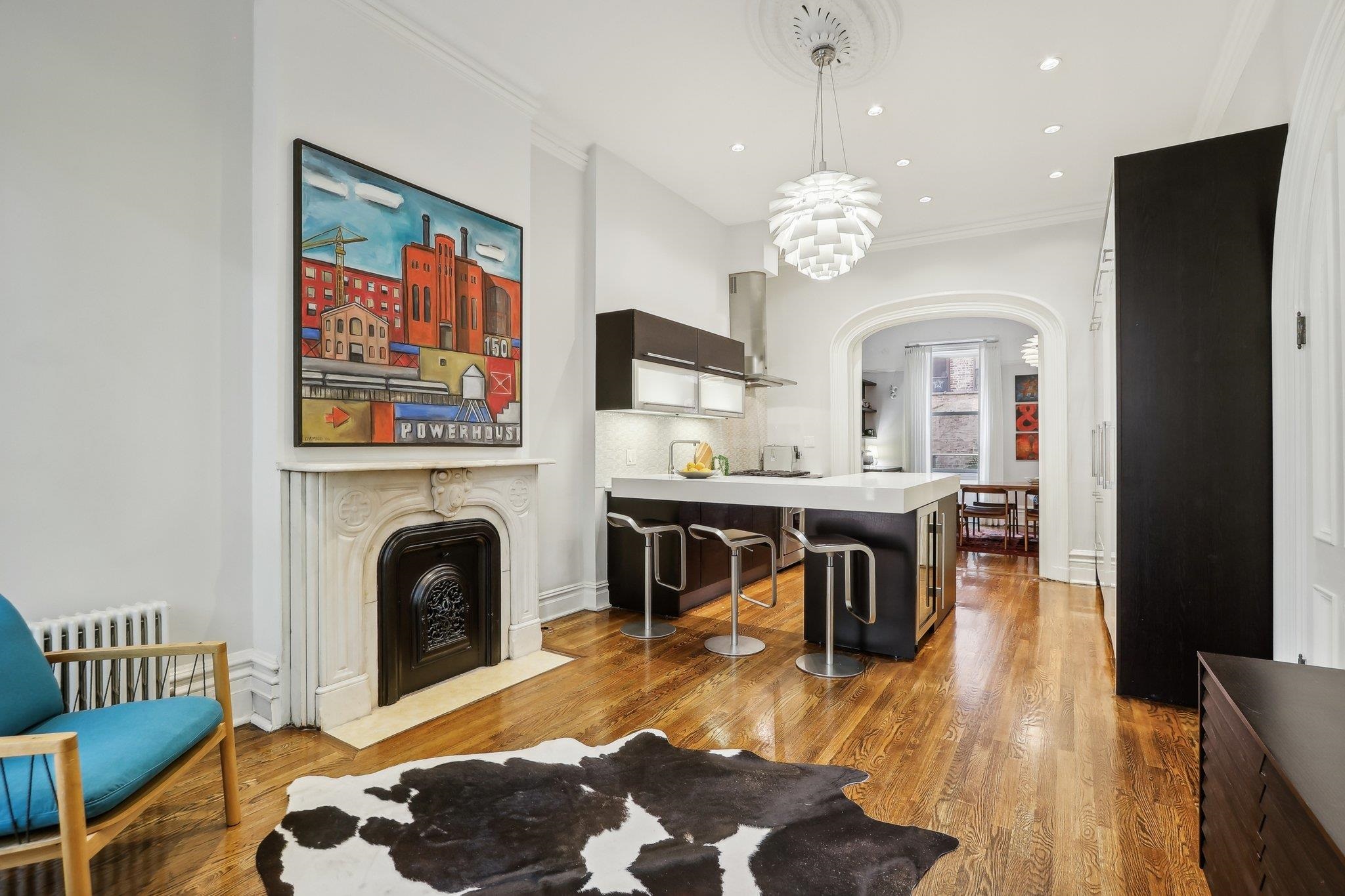 309 VARICK ST