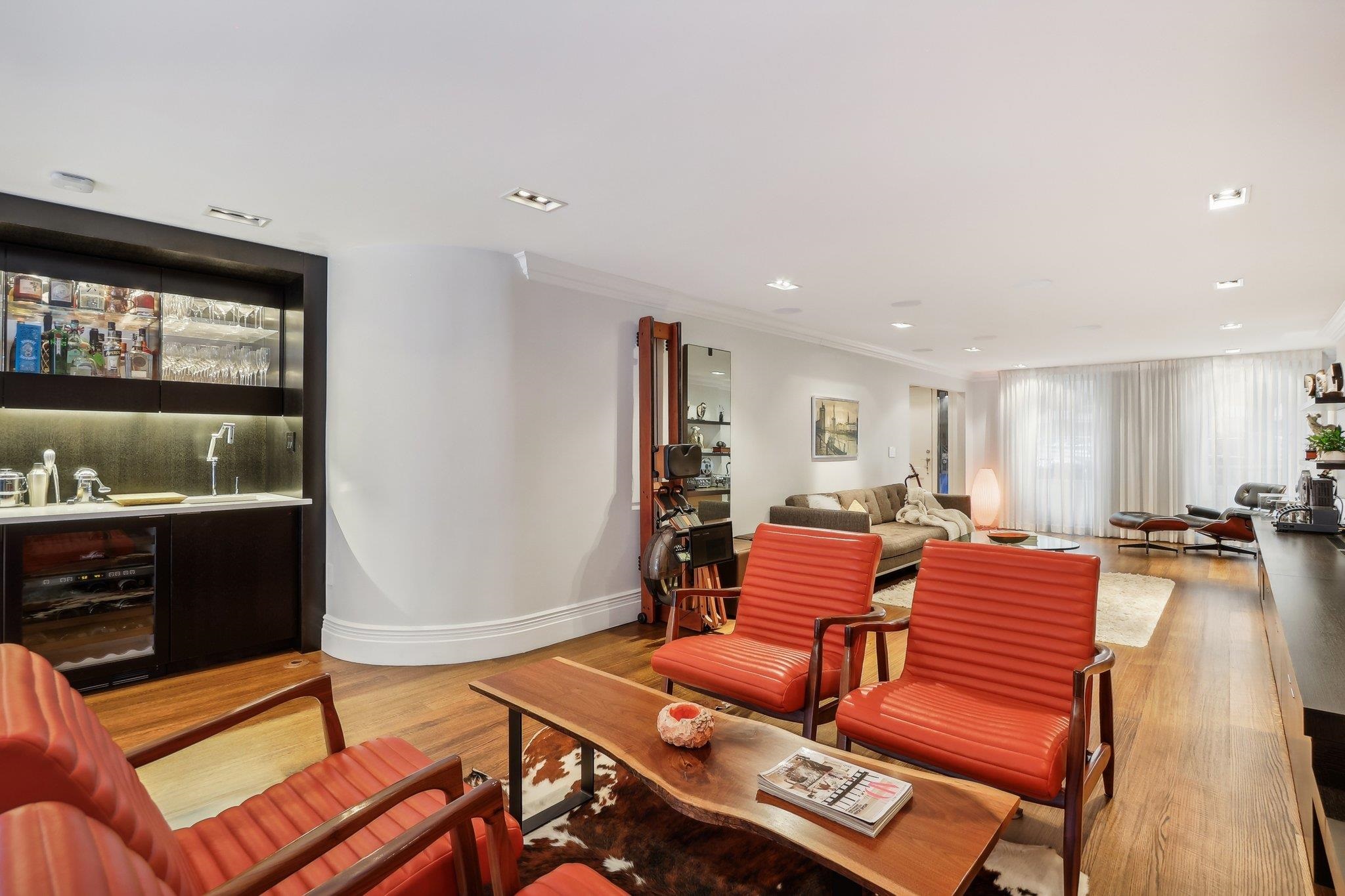 309 VARICK ST