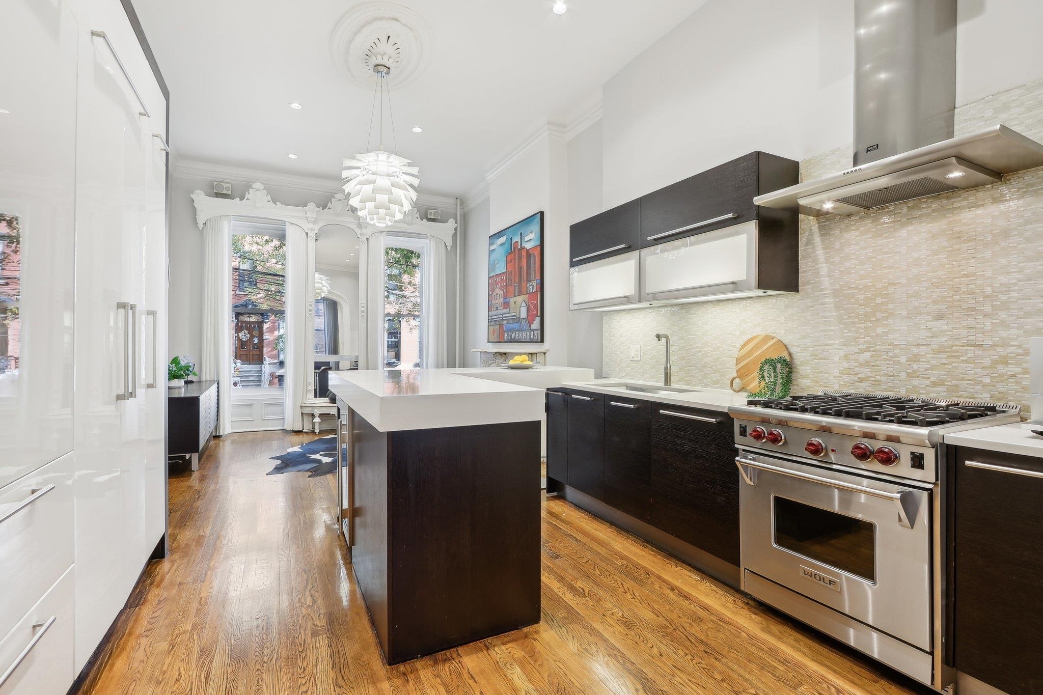 309 VARICK ST