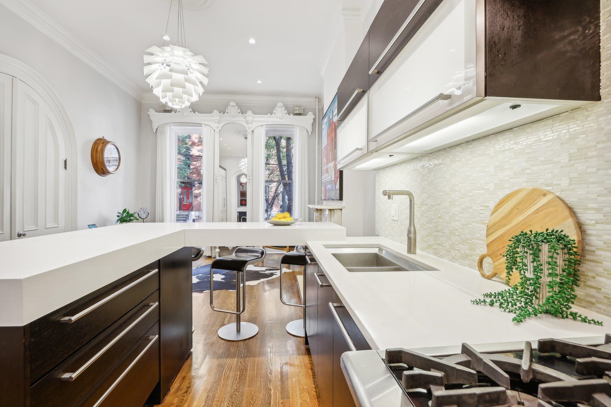 309 VARICK ST