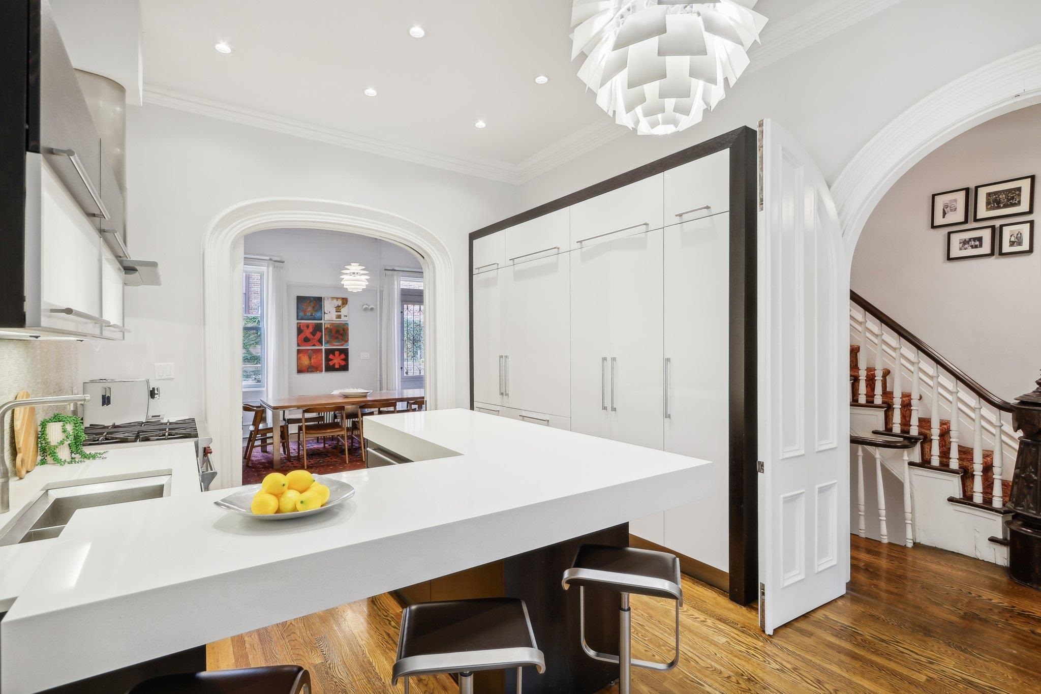 309 VARICK ST