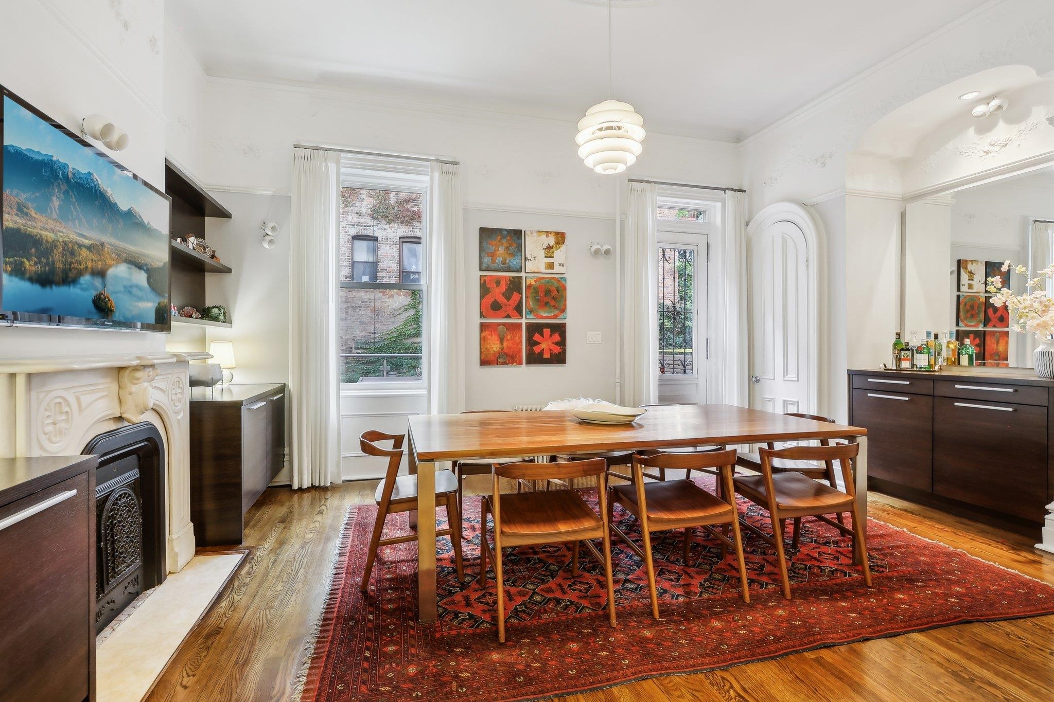 309 VARICK ST