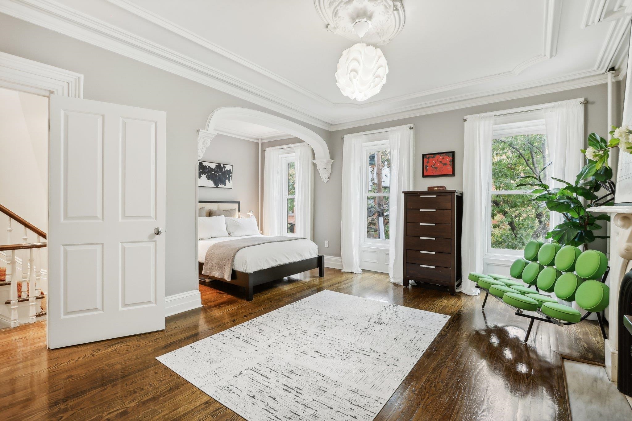 309 VARICK ST