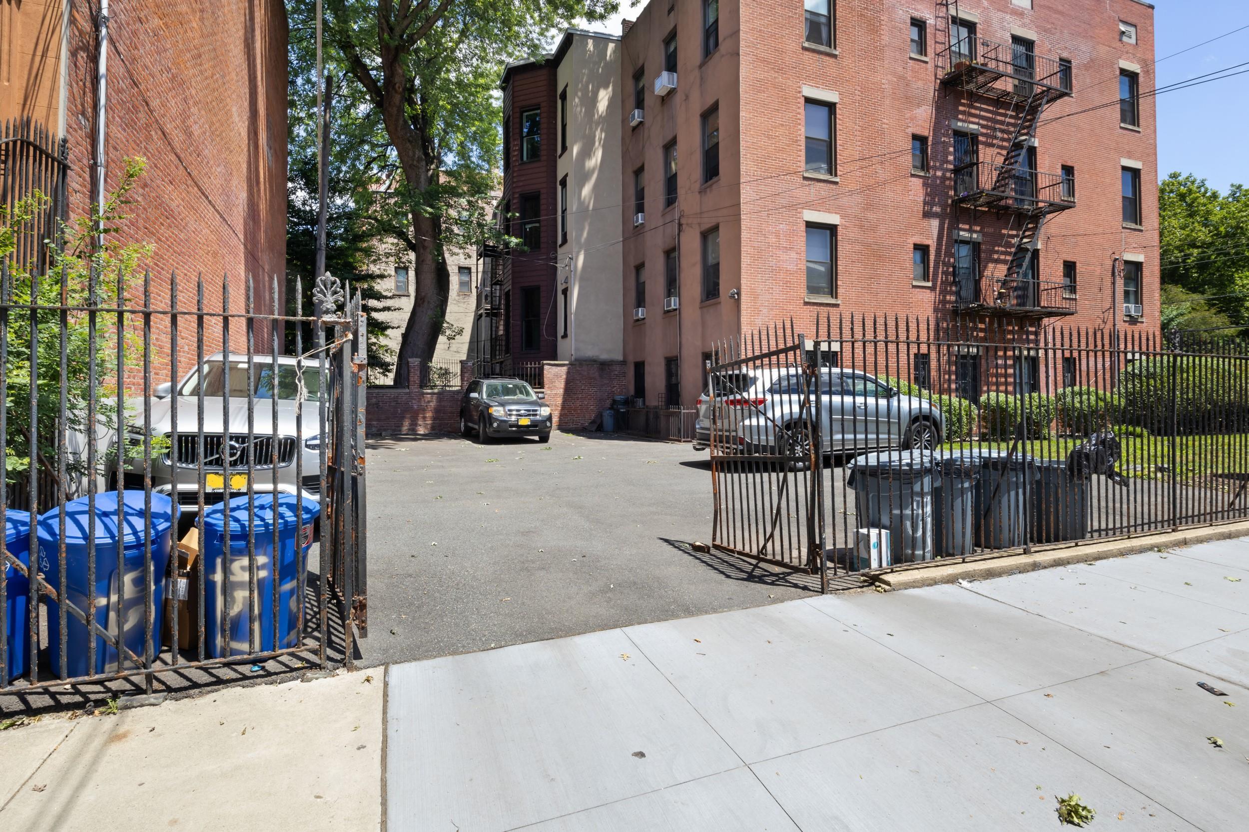 457 JERSEY AVE Unit: 2F
